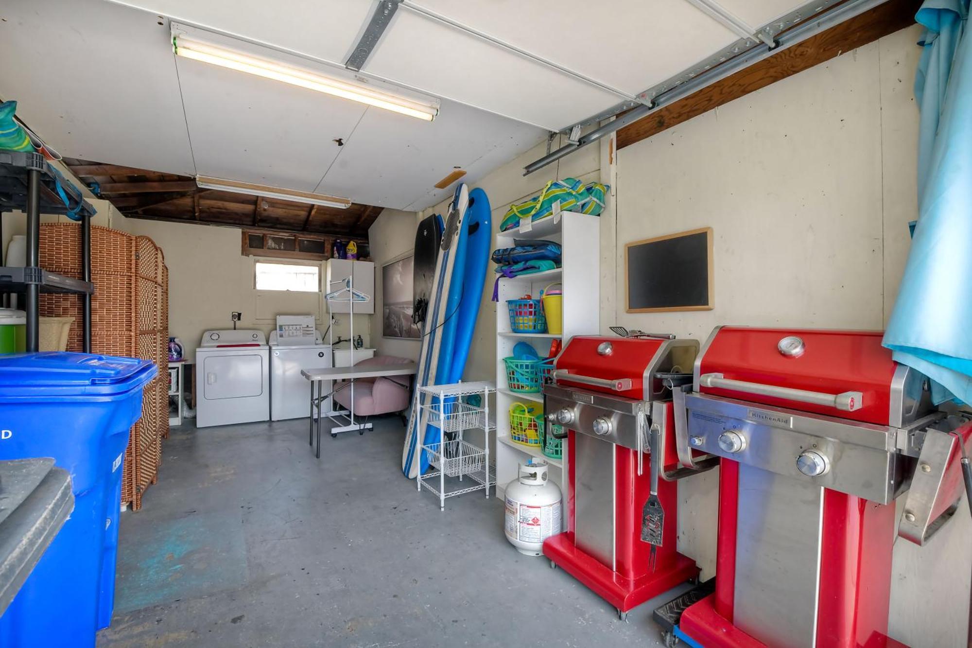Holiday home Walk To - Ev Charger - Outdoor Dining - 2br