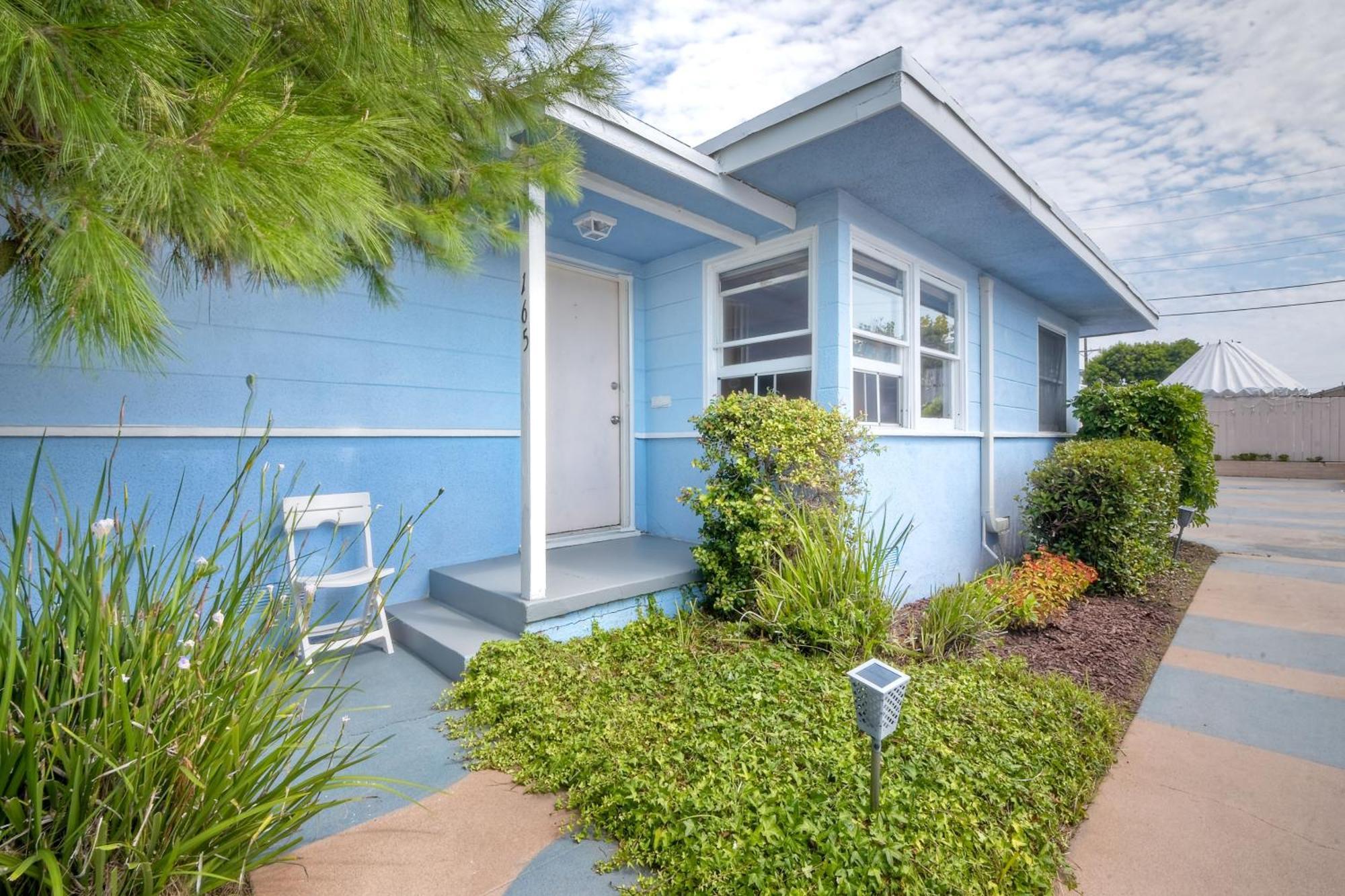 Walk To - Ev Charger - Outdoor Dining - 2br