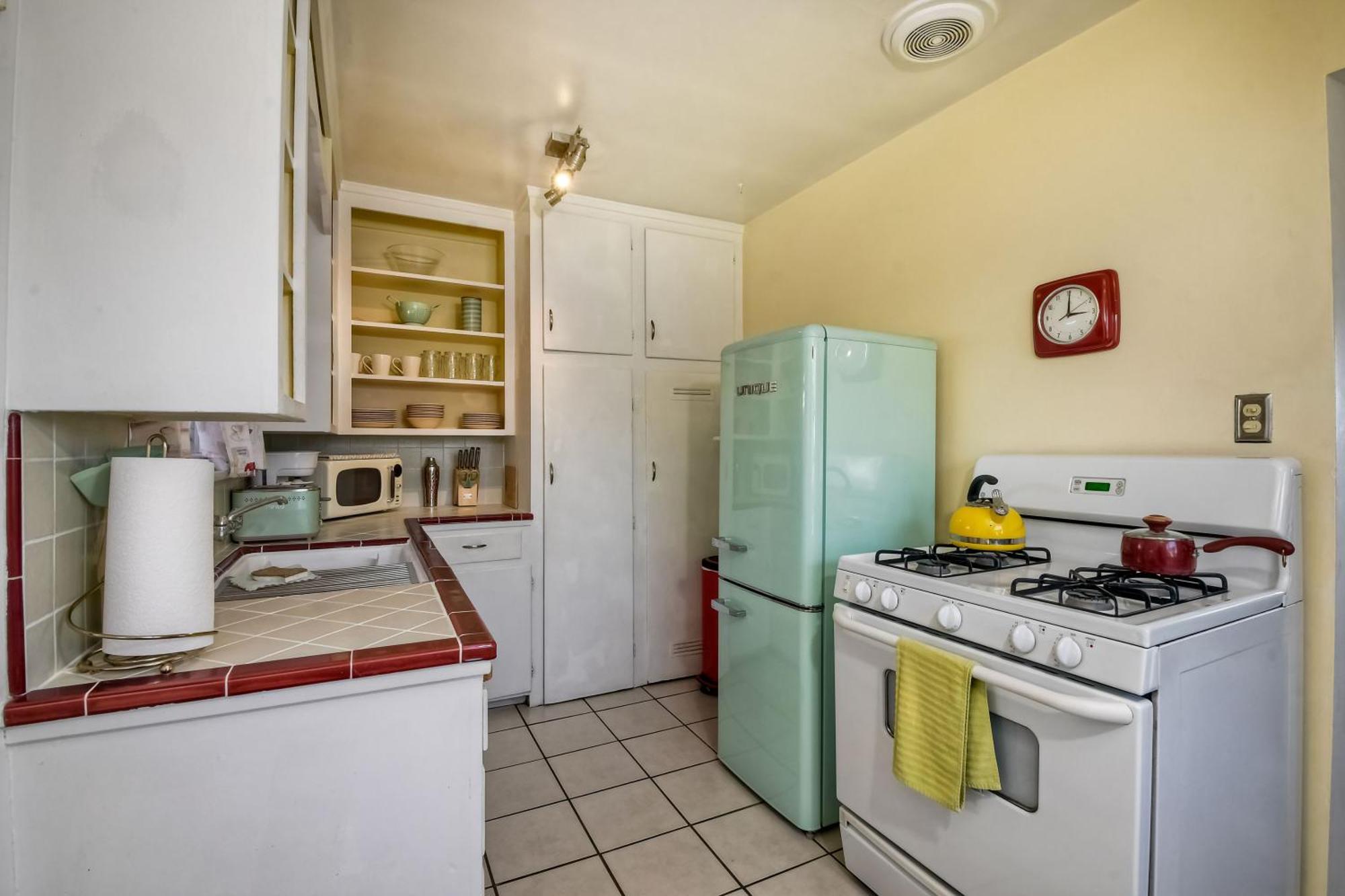 Walk 2 Beach, Ev Charger, Outdoor Dining, 2 Units Holiday home Carlsbad