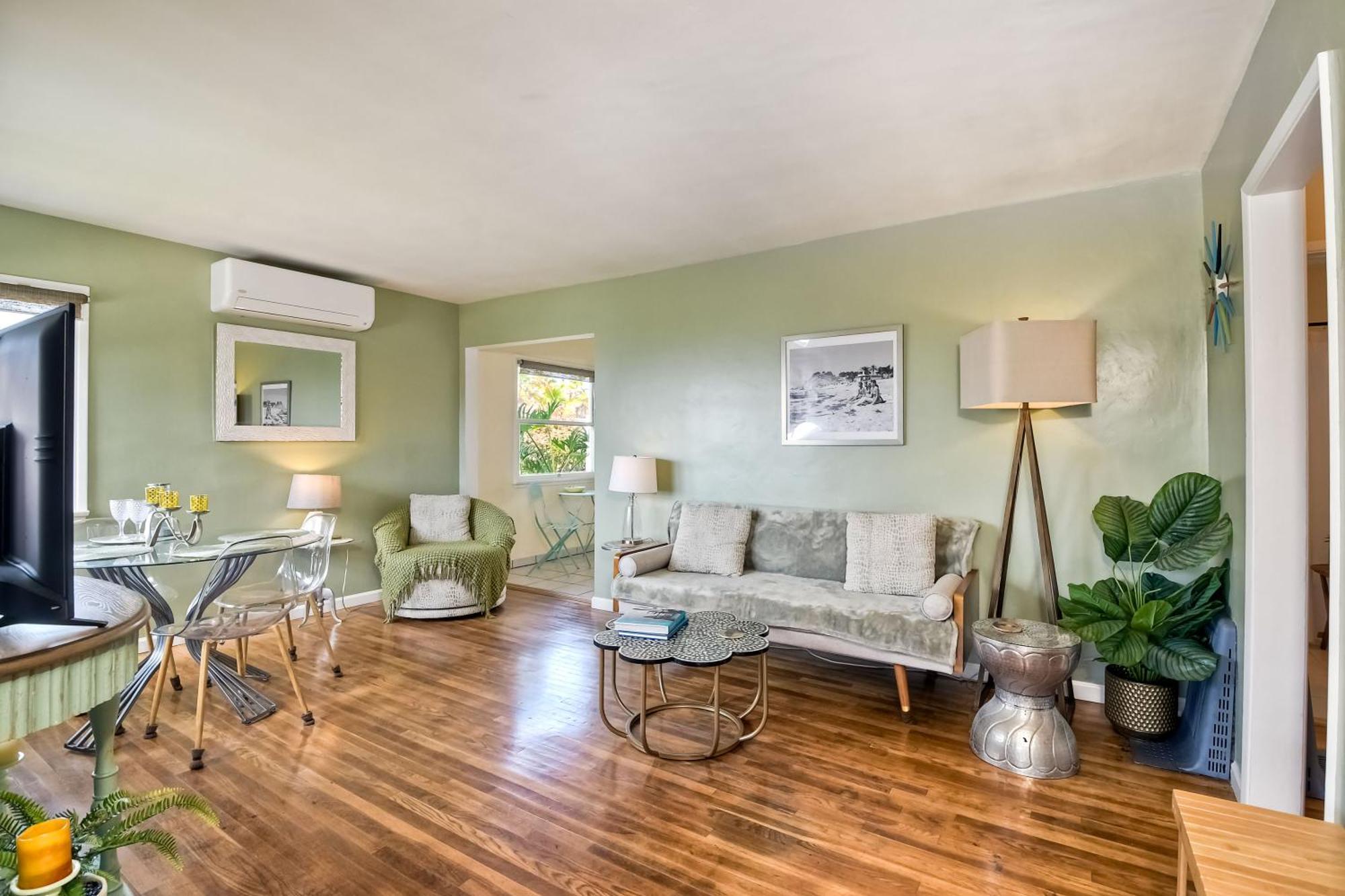 Walk 2 Beach, Ev Charger, Outdoor Dining, 2 Units Carlsbad