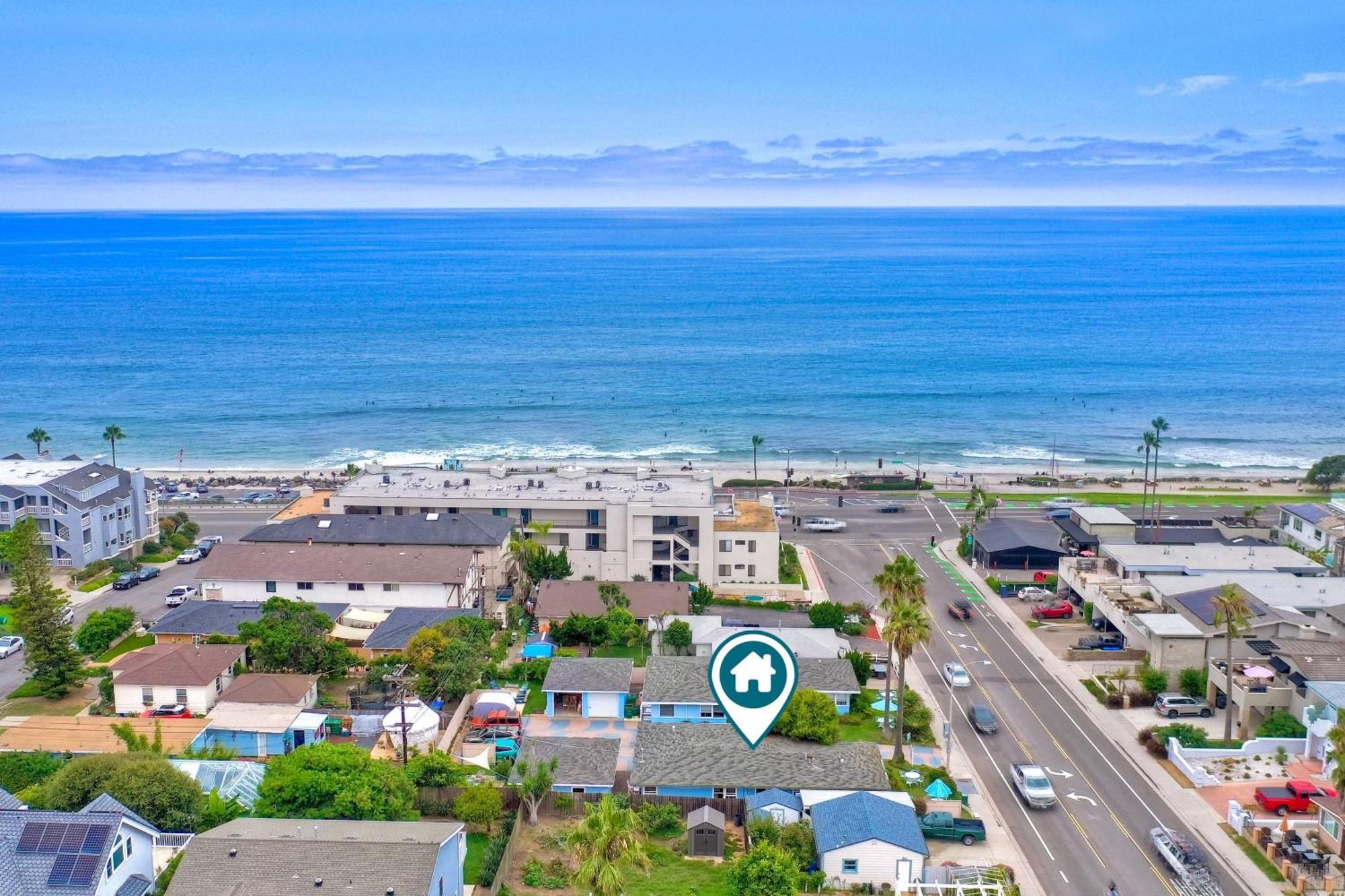 Walk 2 Beach, Ev Charger, Outdoor Dining, 2 Units Holiday home Carlsbad
