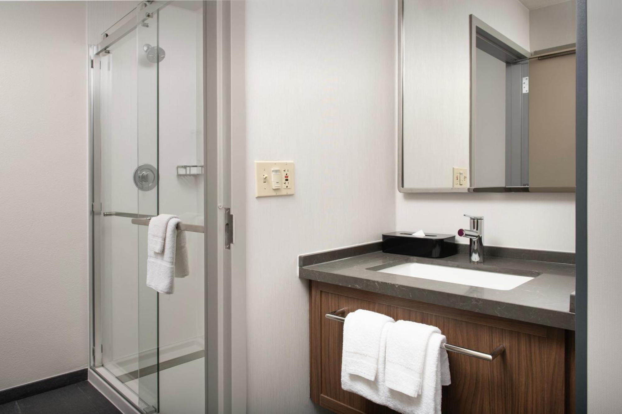 Courtyard By Marriott San Diego Hotel Carlsbad