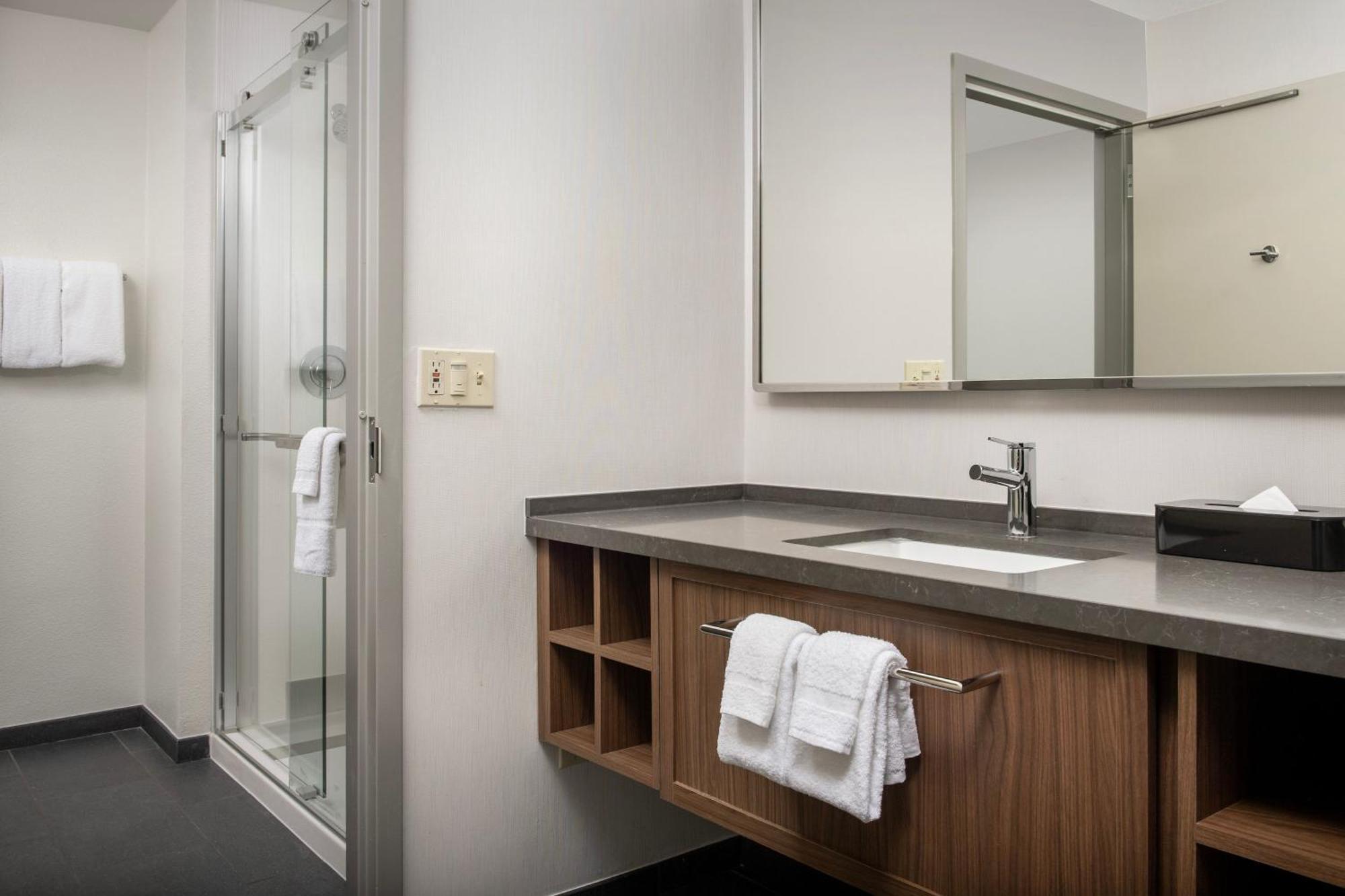 Hotel Courtyard By Marriott San Diego 3*