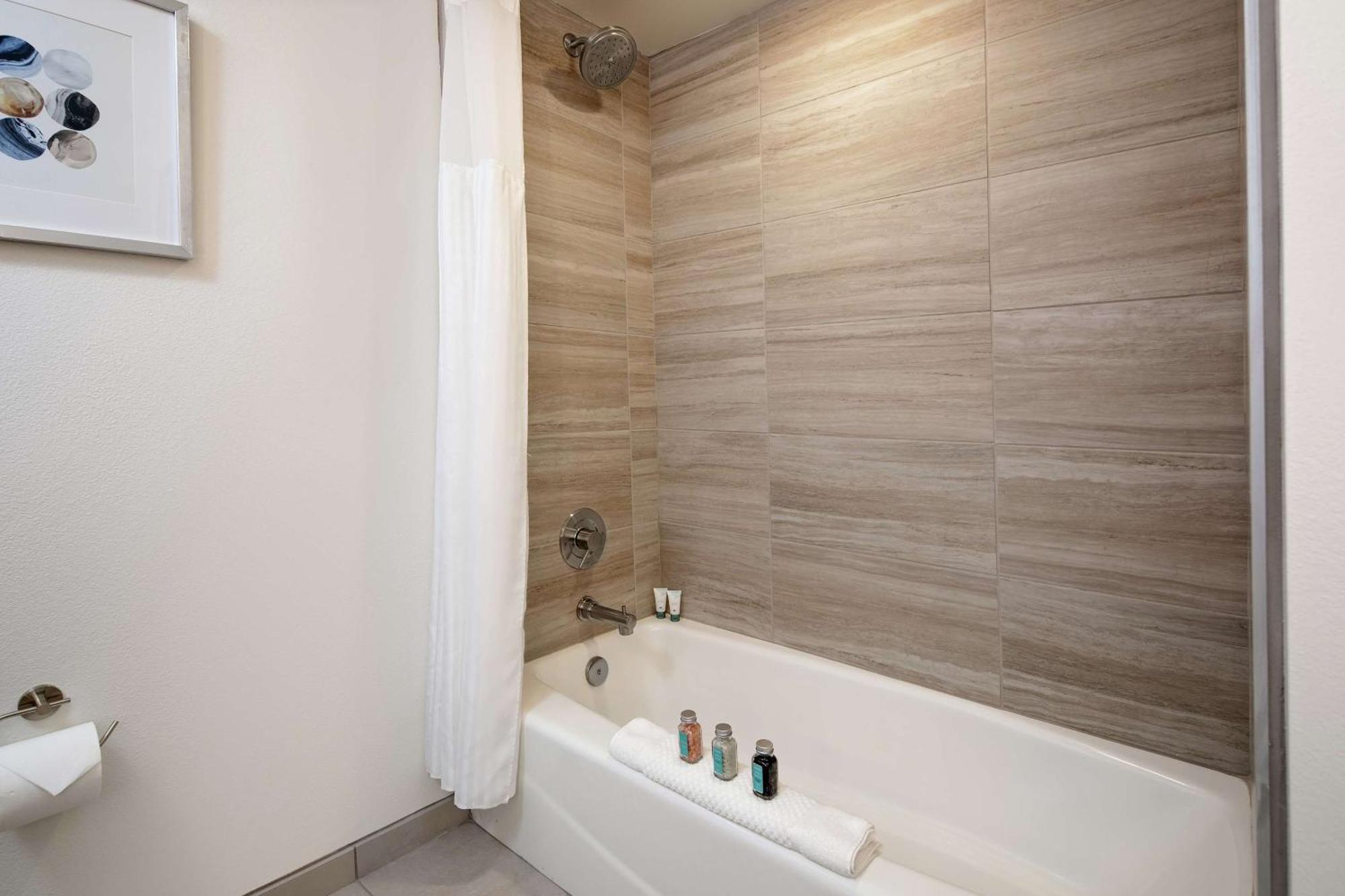 The Cassara Carlsbad, Tapestry Collection By Hilton 4* Carlsbad