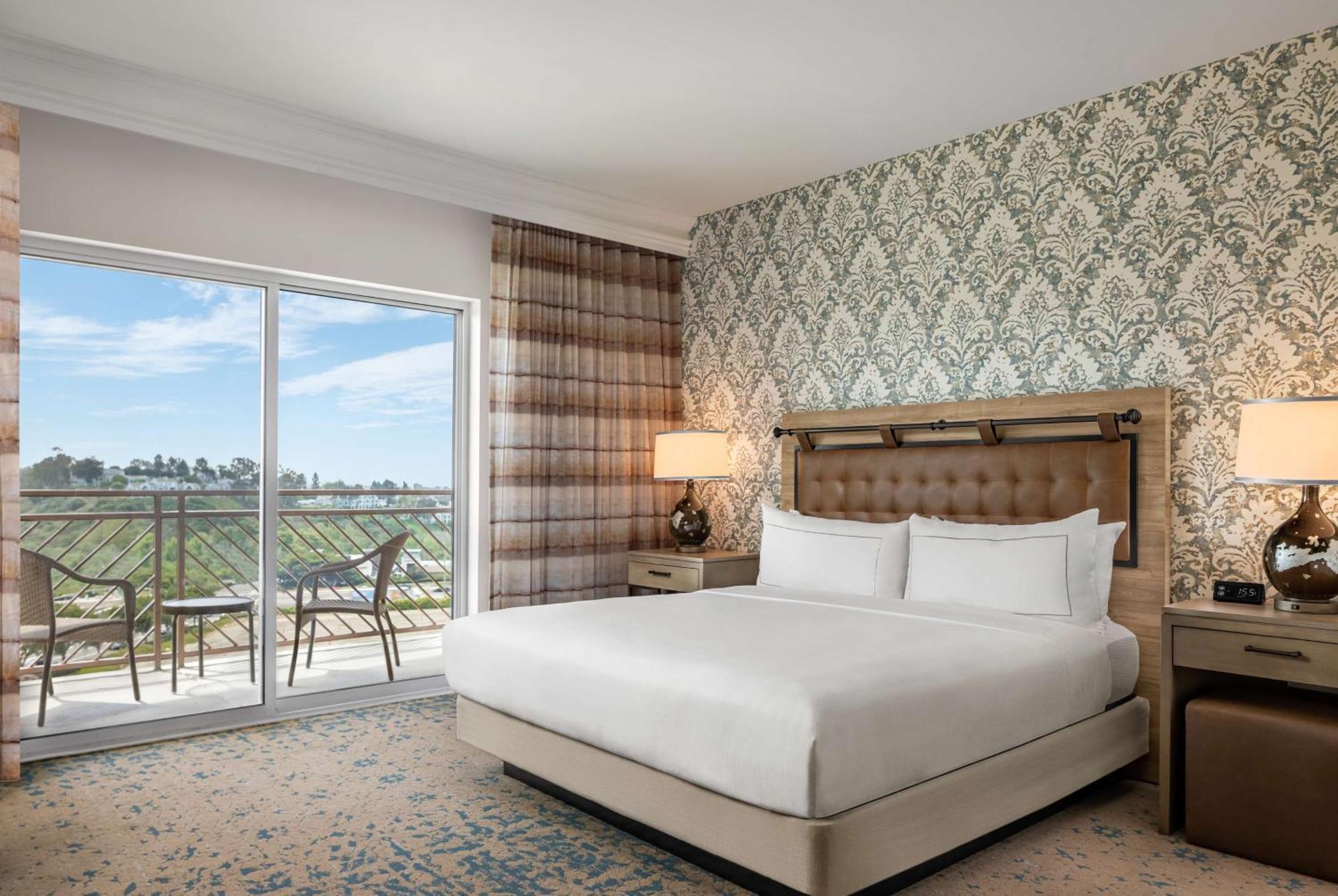 The Cassara Carlsbad, Tapestry Collection By Hilton