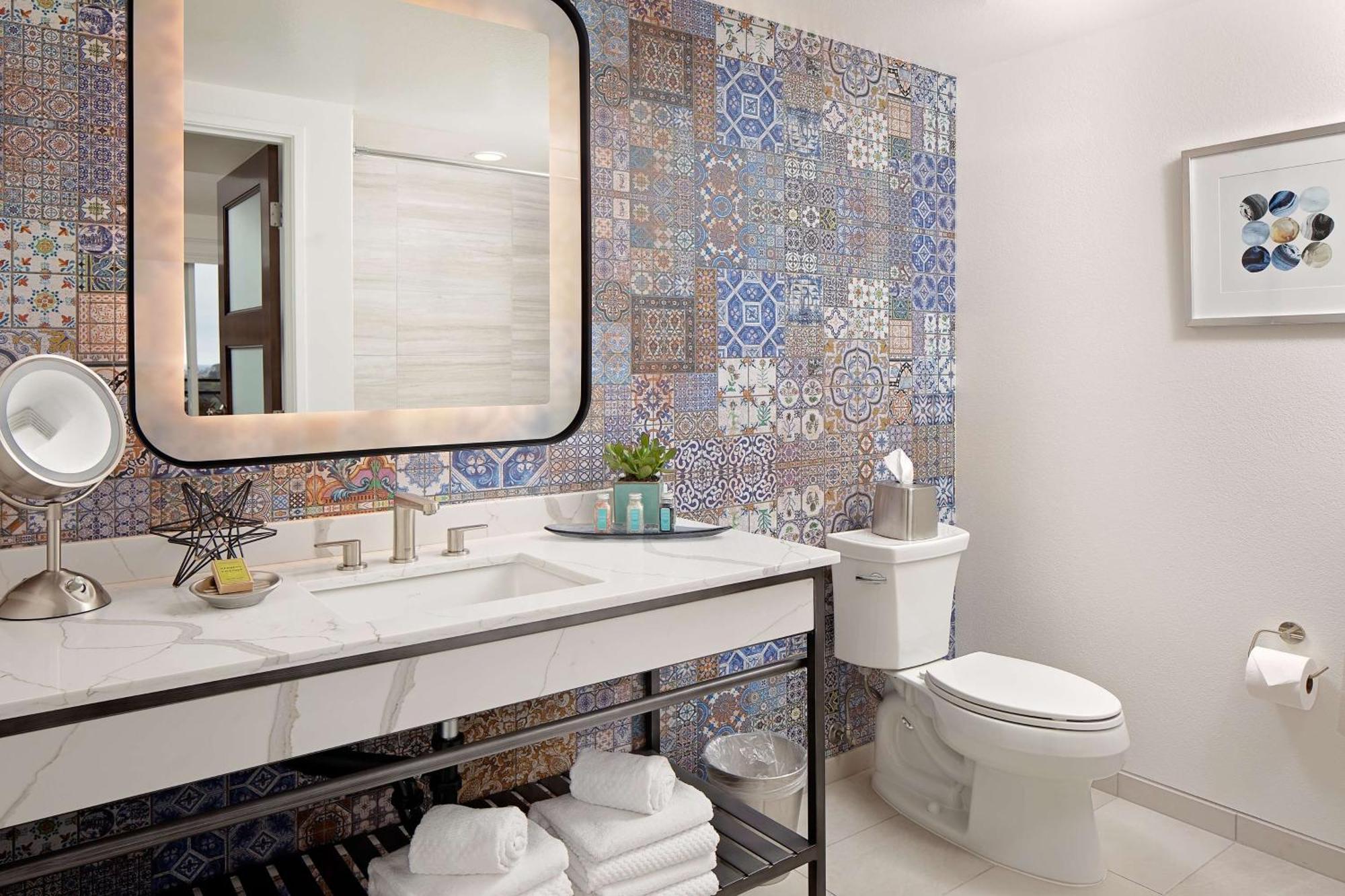 The Cassara Carlsbad, Tapestry Collection By Hilton Hotel Carlsbad