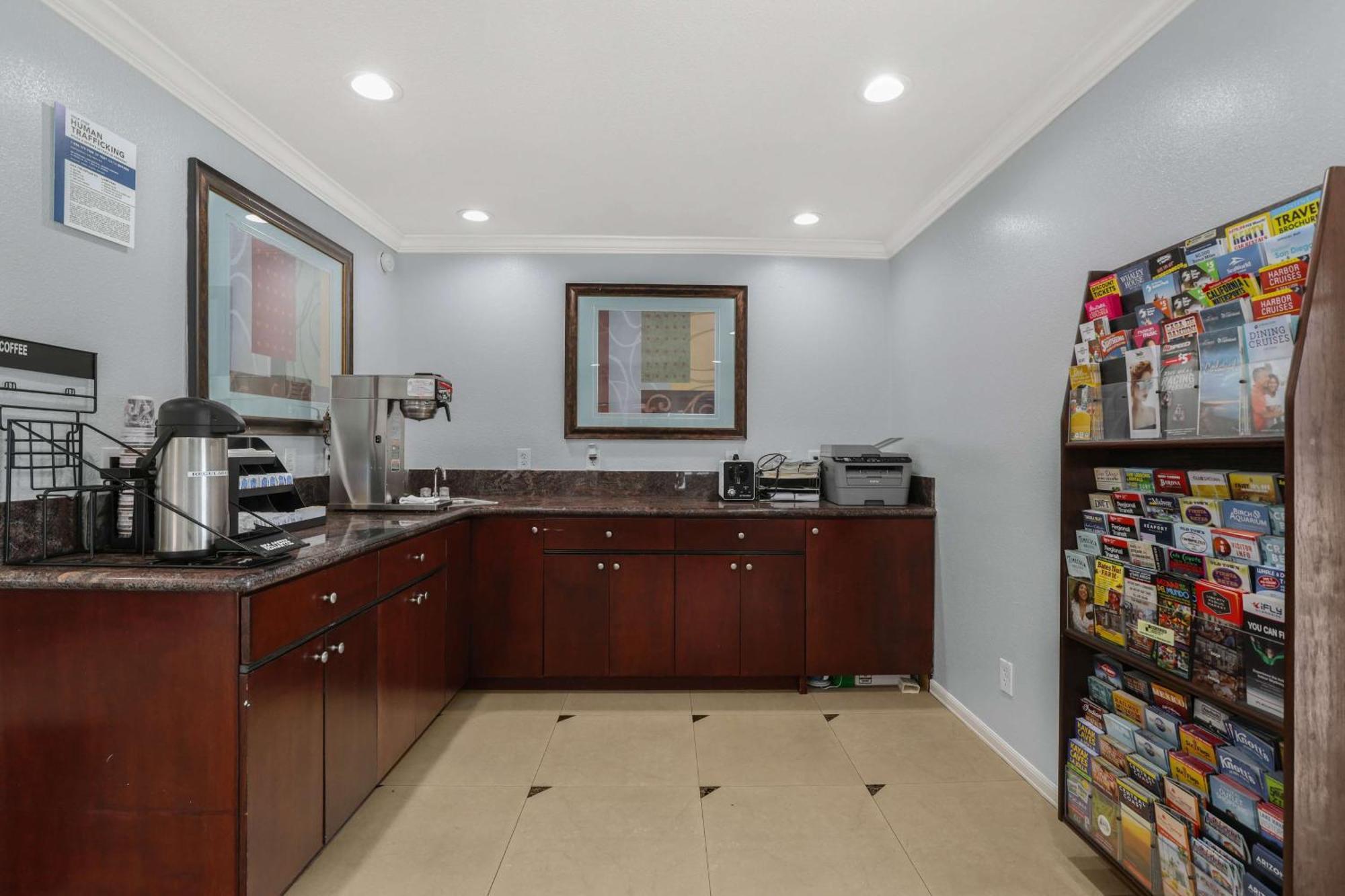 6 Carlsbad, Ca- North 2* Carlsbad