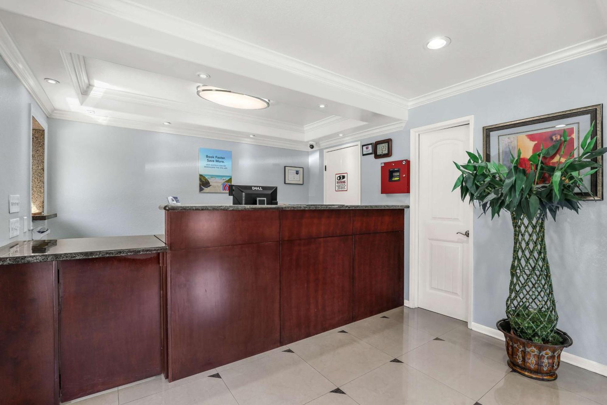 6 Carlsbad, Ca- North