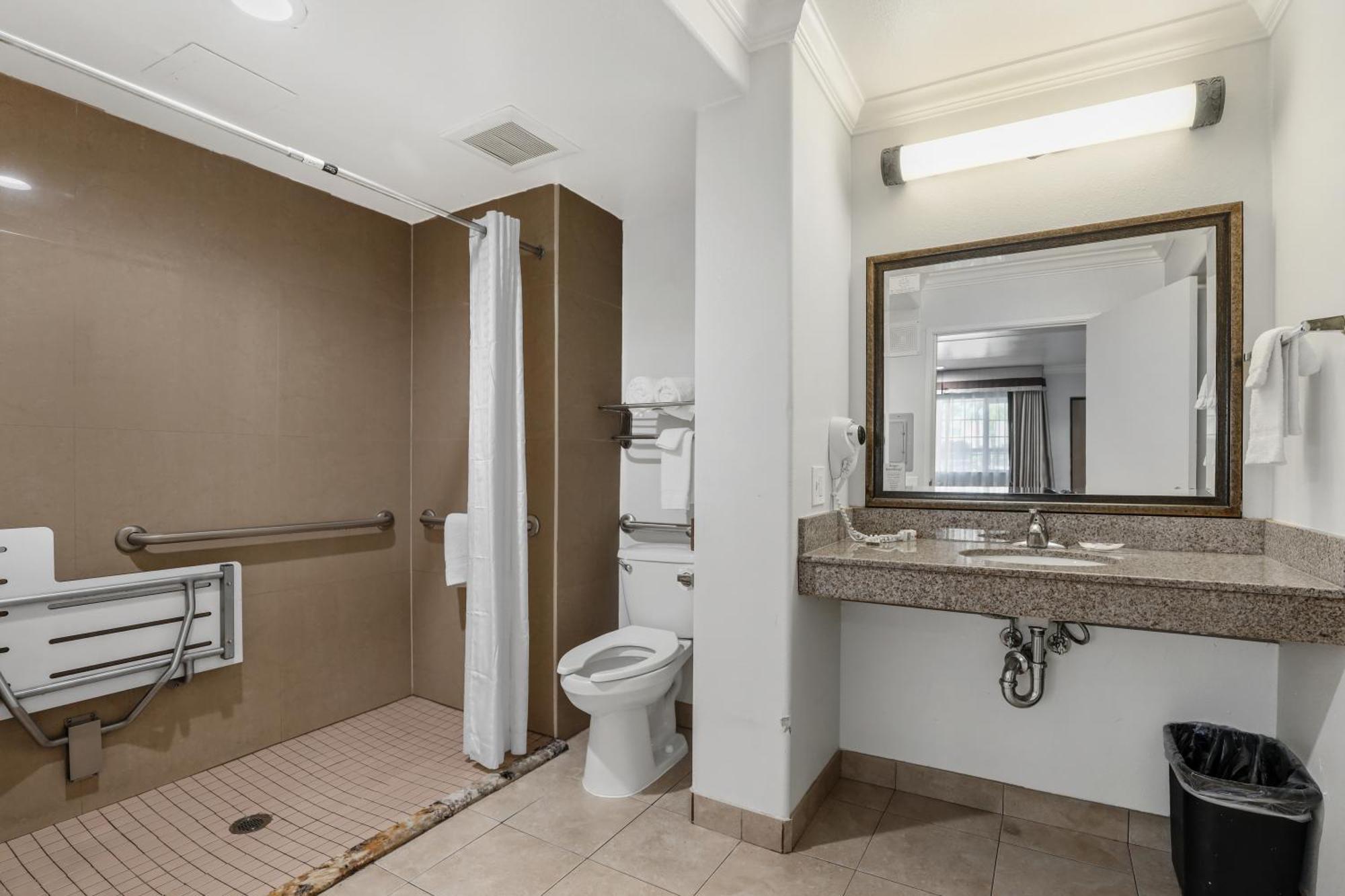 6 Carlsbad, Ca- North