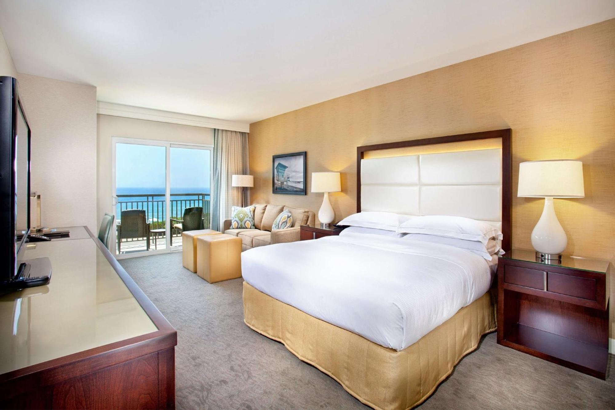 Resort Cape Rey Beach, A Hilton &