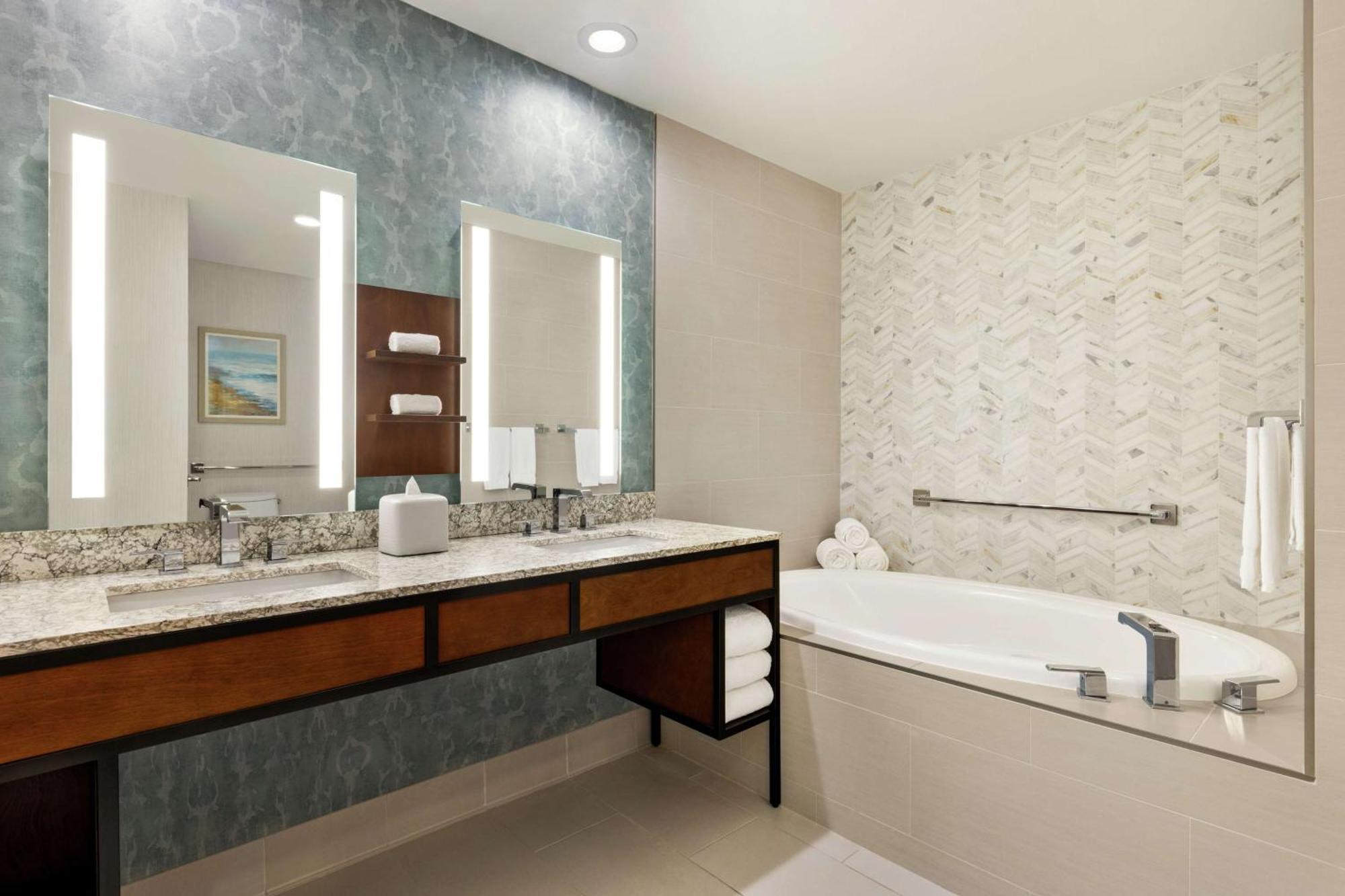 Hotel Hilton Garden 4*