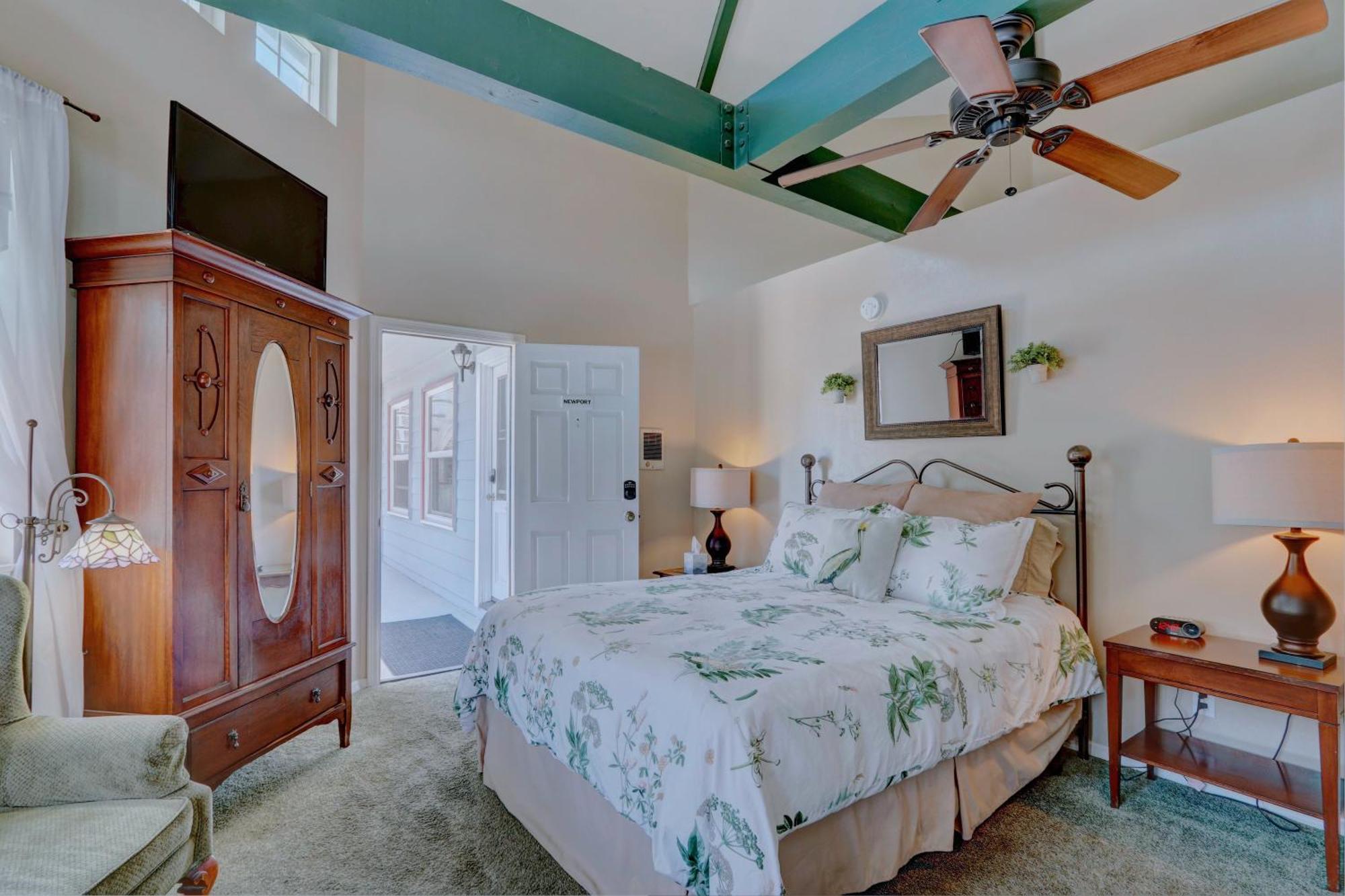 Hotel Pelican Cove