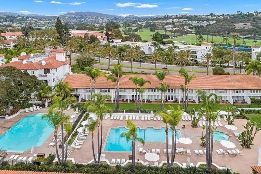 Luxury At Omni La Costa & *