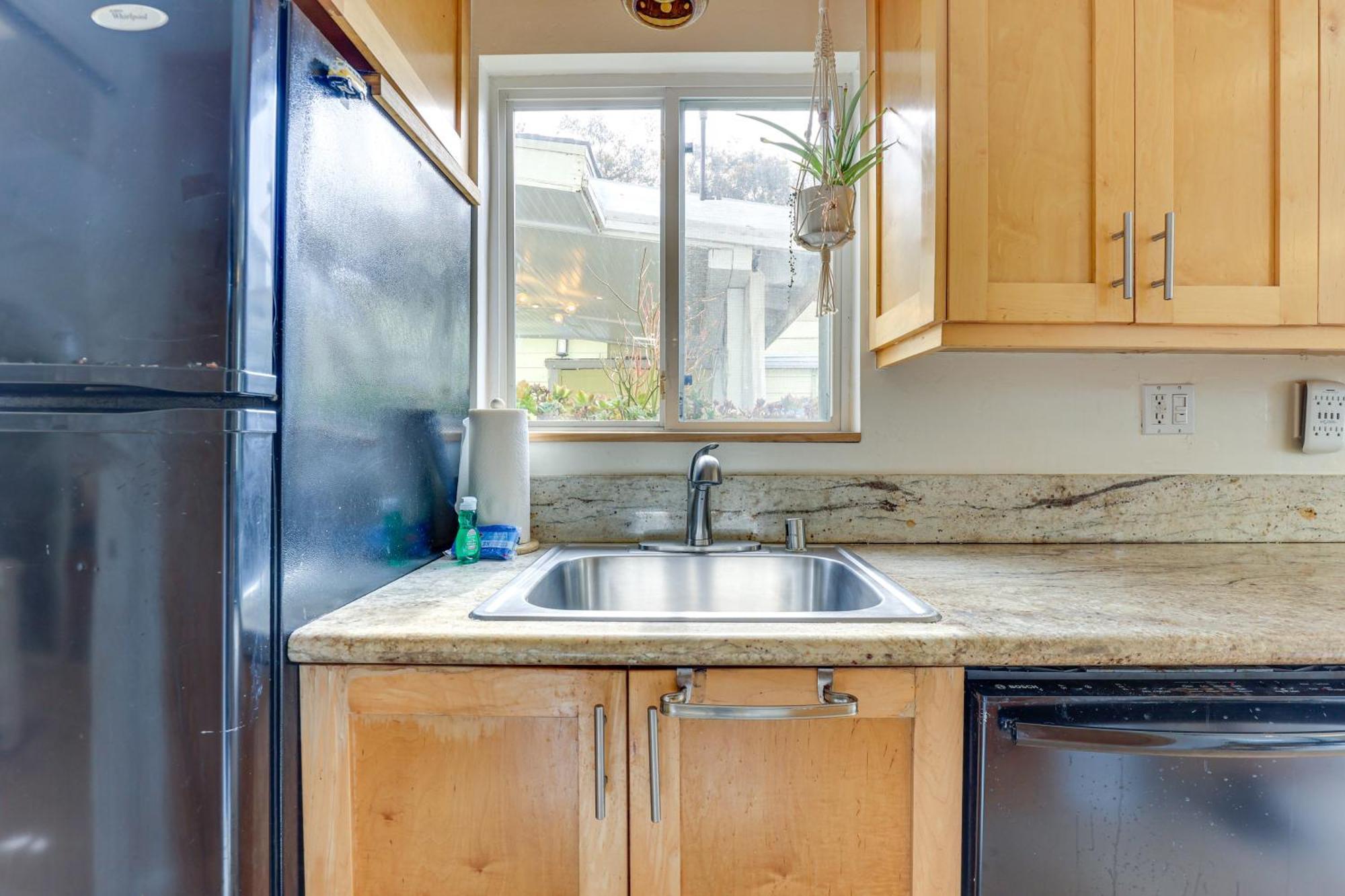 Patio, Hot Tub, Close To Beach! * Carlsbad