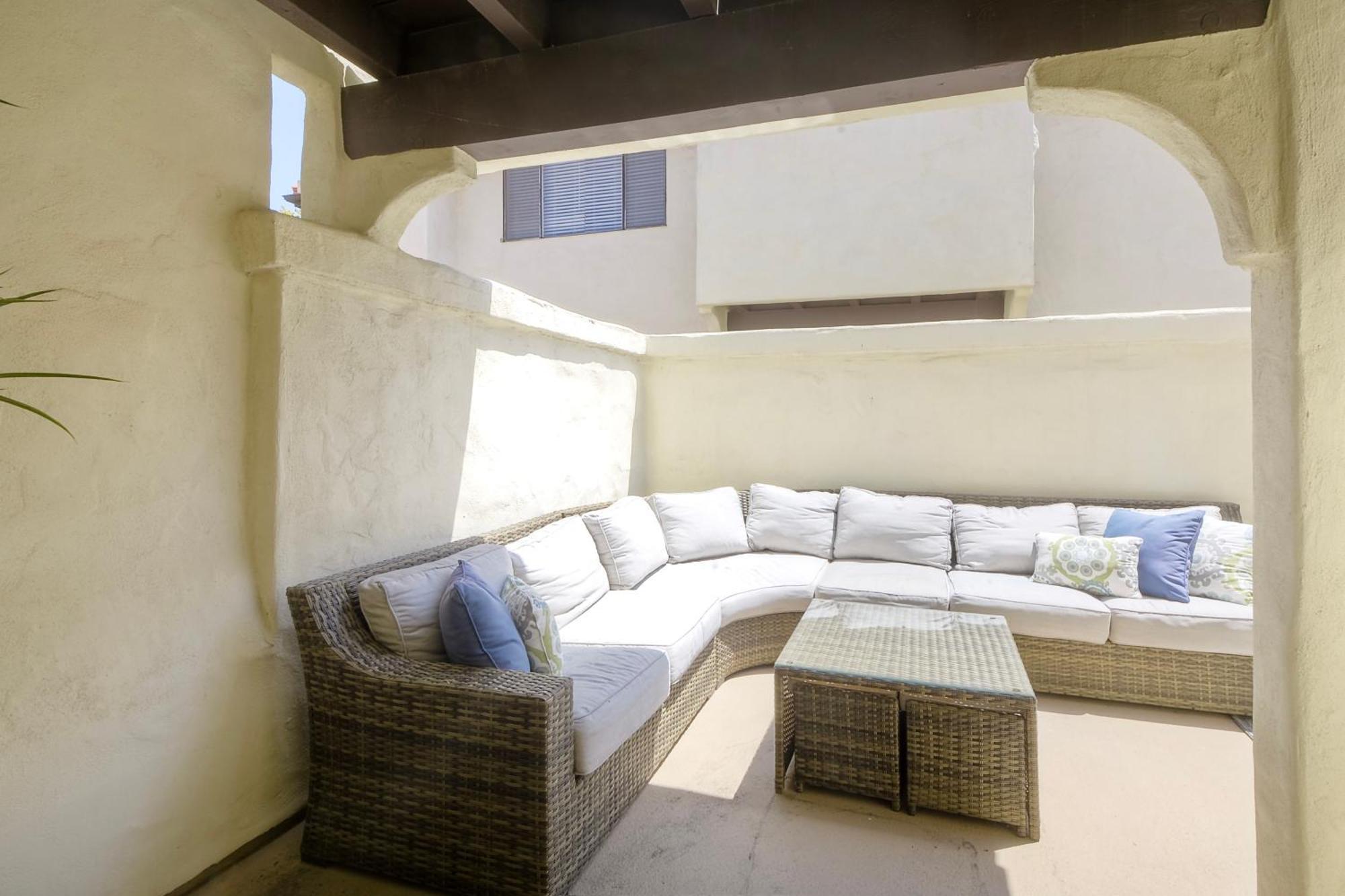 Holiday home Coastal Bliss - Seashell Cove Retreat - Luxury Living Steps From & Lagoon