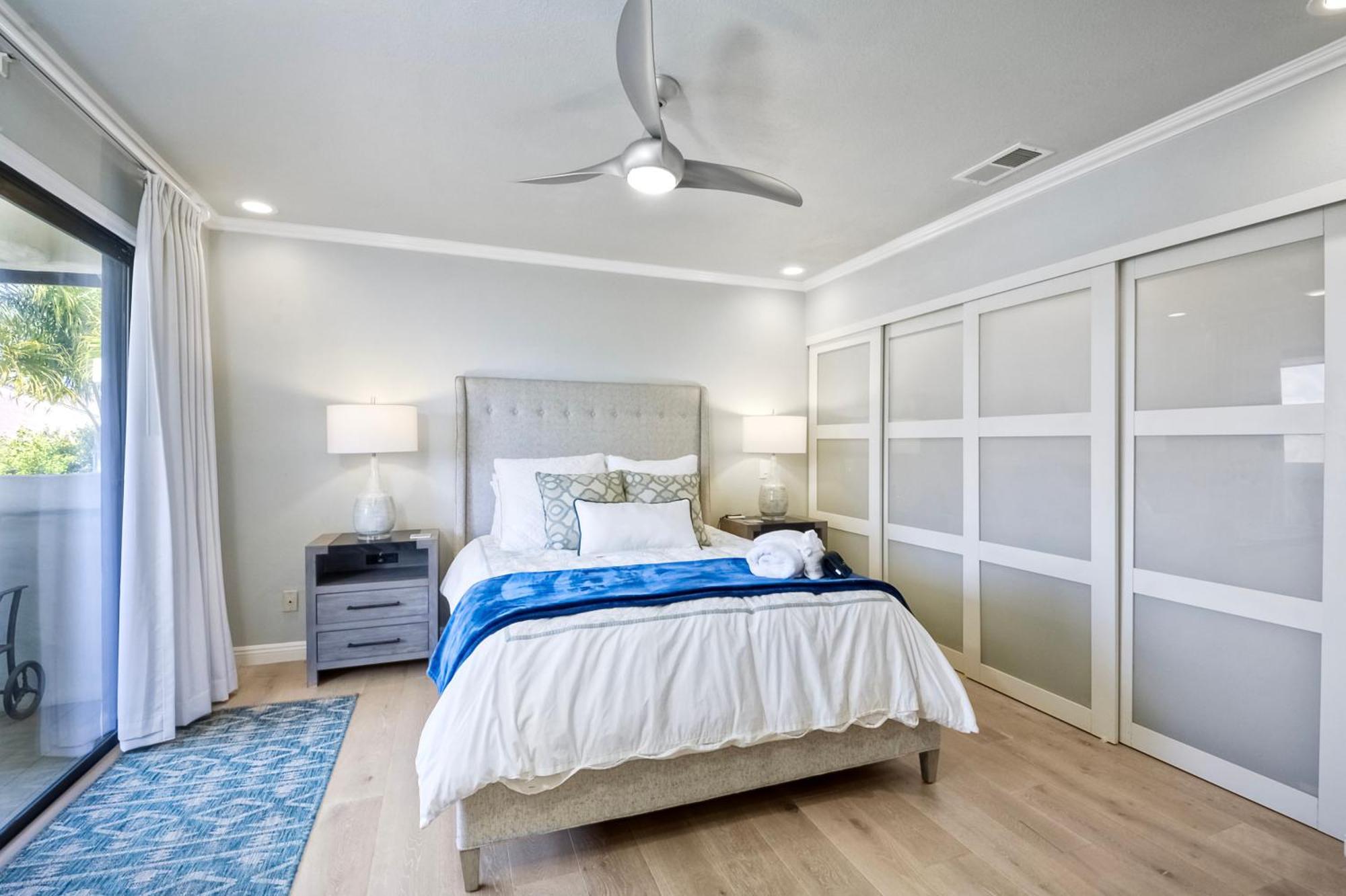 Coastal Bliss - Seashell Cove Retreat - Luxury Living Steps From & Lagoon Holiday home