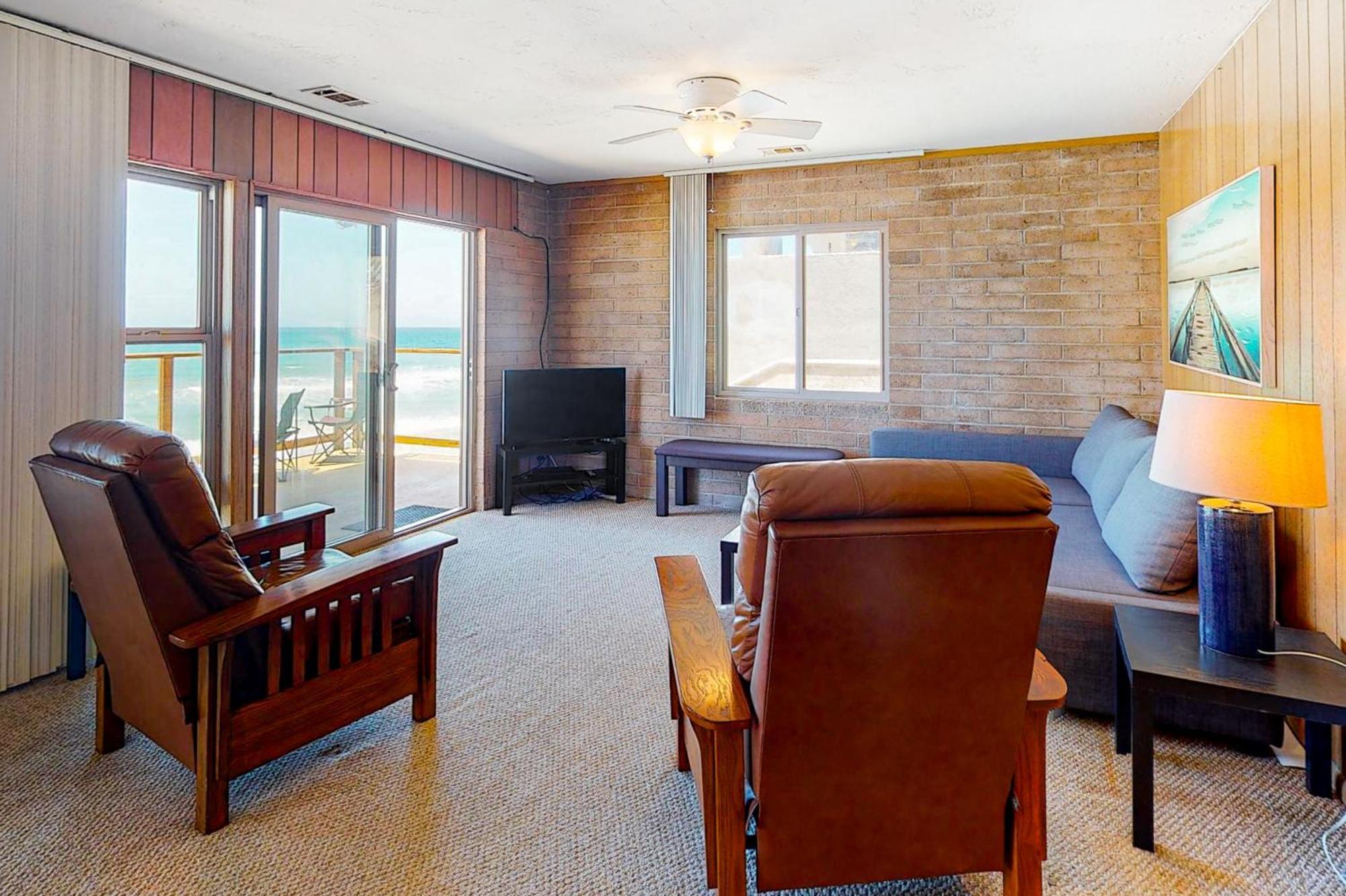 2489 Ocean Street Main Holiday home *