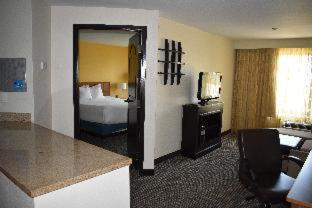 6 Carlsbad, Ca 2* Carlsbad