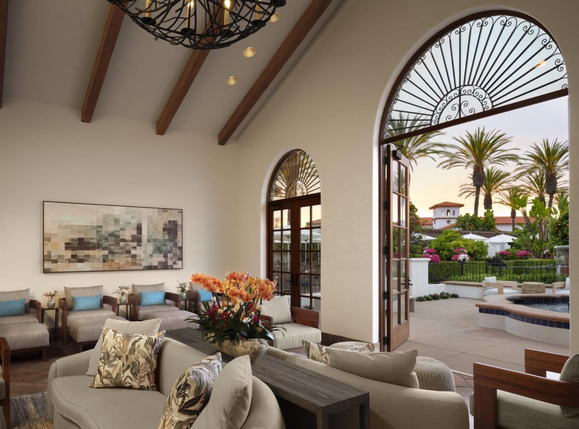 Resort Omni La Costa &