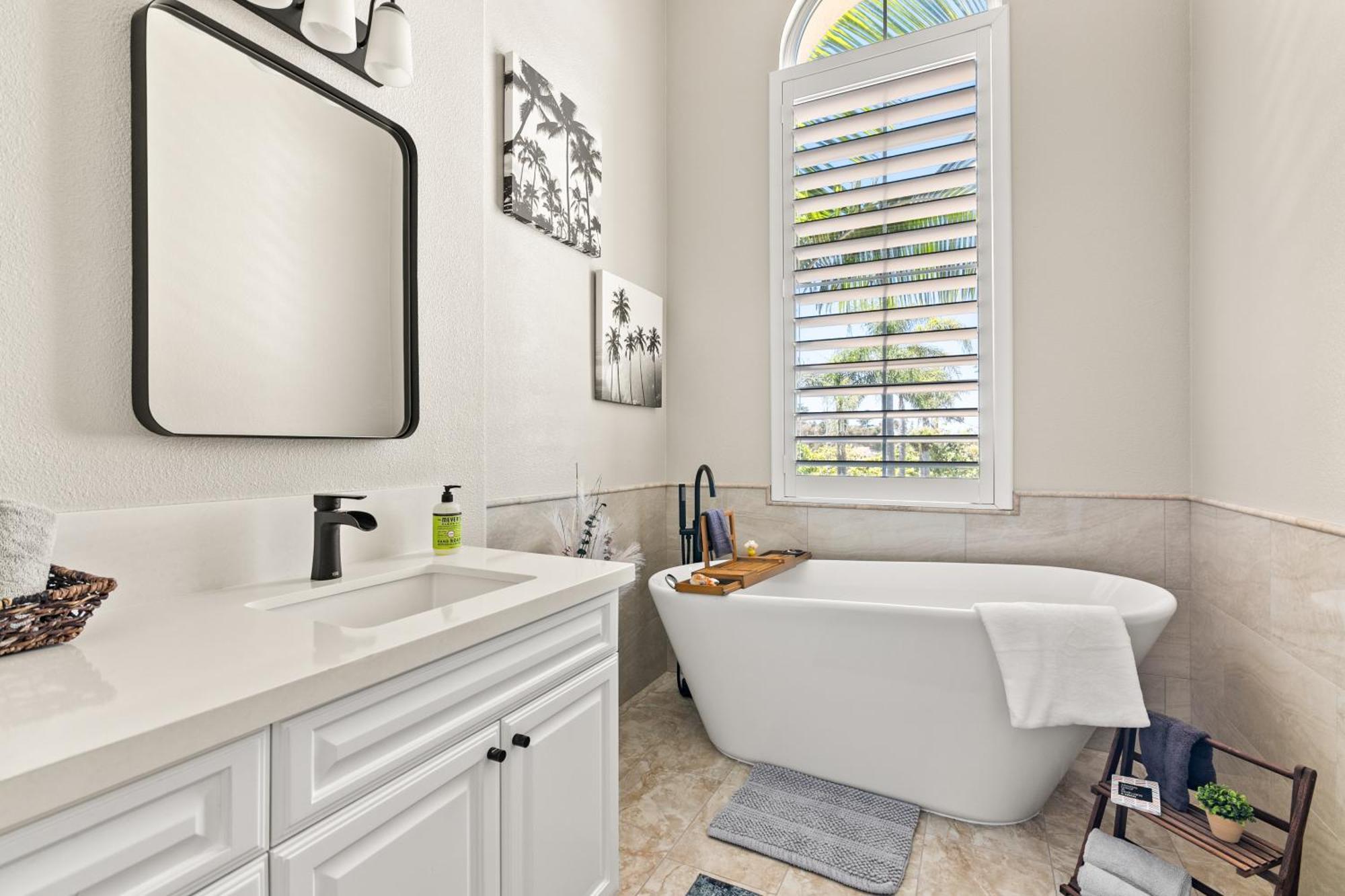 Village Escape 3-bed 2,5-bath Steps From The Holiday home *