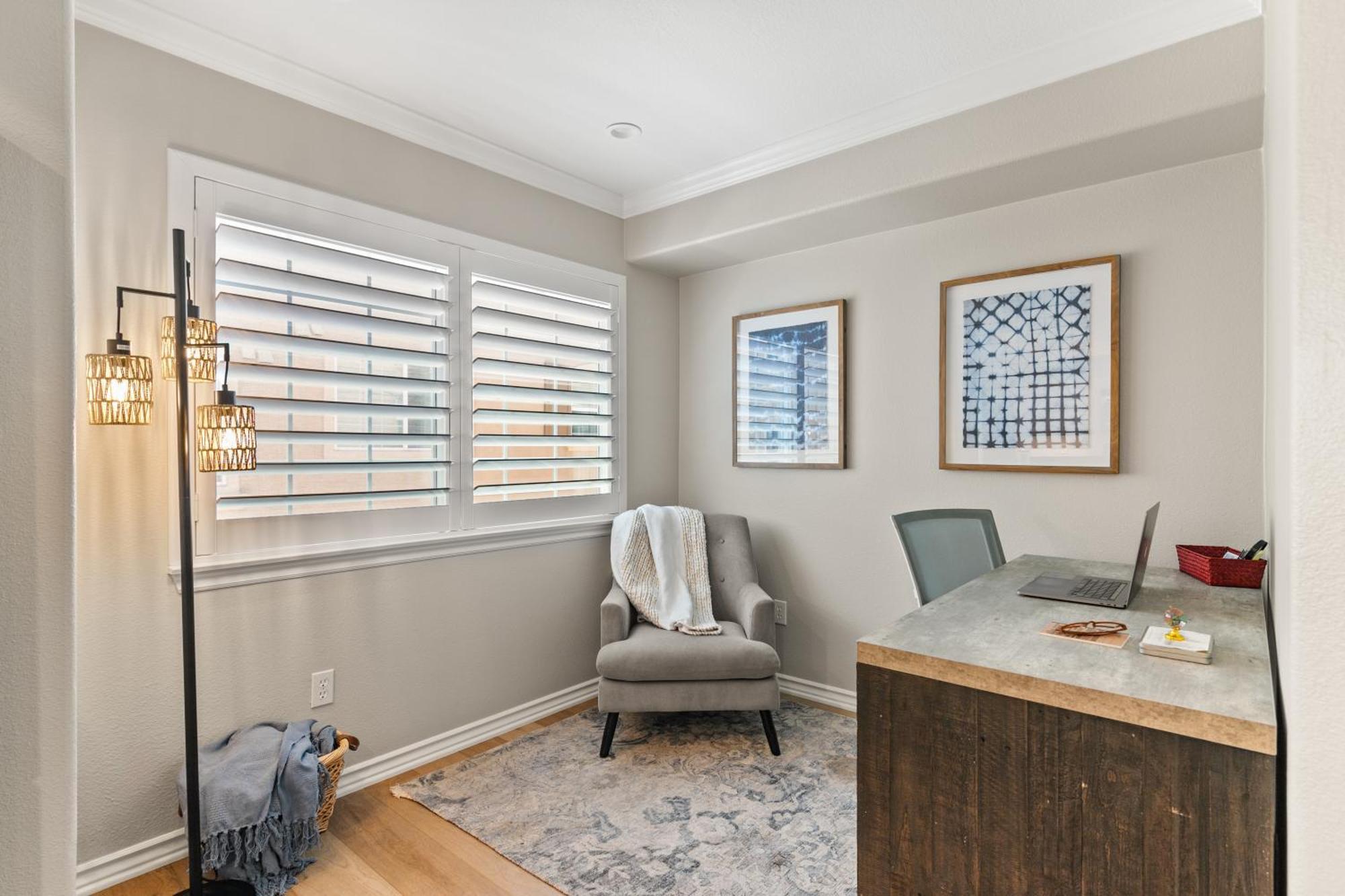 Village Escape 3-bed 2,5-bath Steps From The Holiday home *