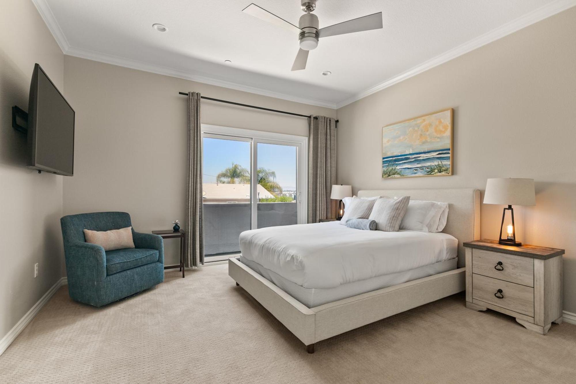 Village Escape 3-bed 2,5-bath Steps From The *