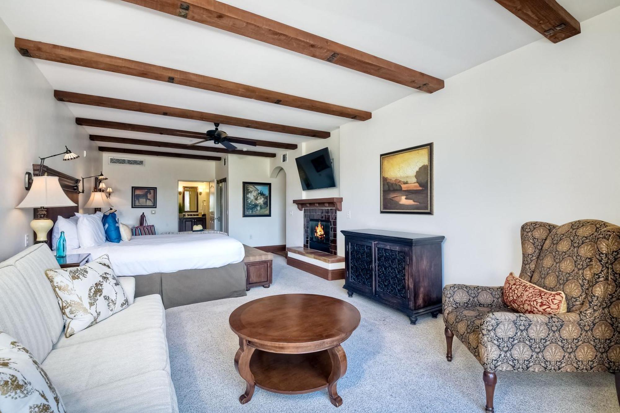Heated Pool Access, Hot Tubs, Fire Place, Walk 2 Omni La Costa & Spa * Carlsbad