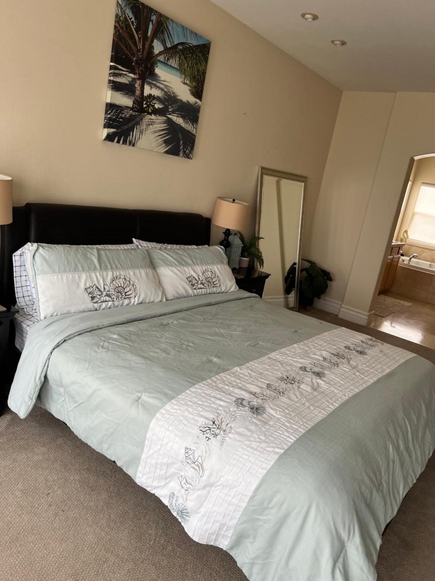 Ocean Views From Beach-themed Gem By Village! Holiday home *