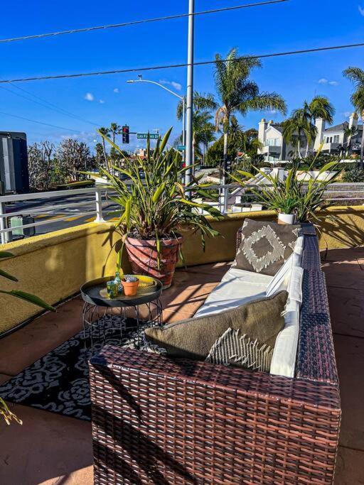 Ocean Views From Beach-themed Gem By Village! Holiday home