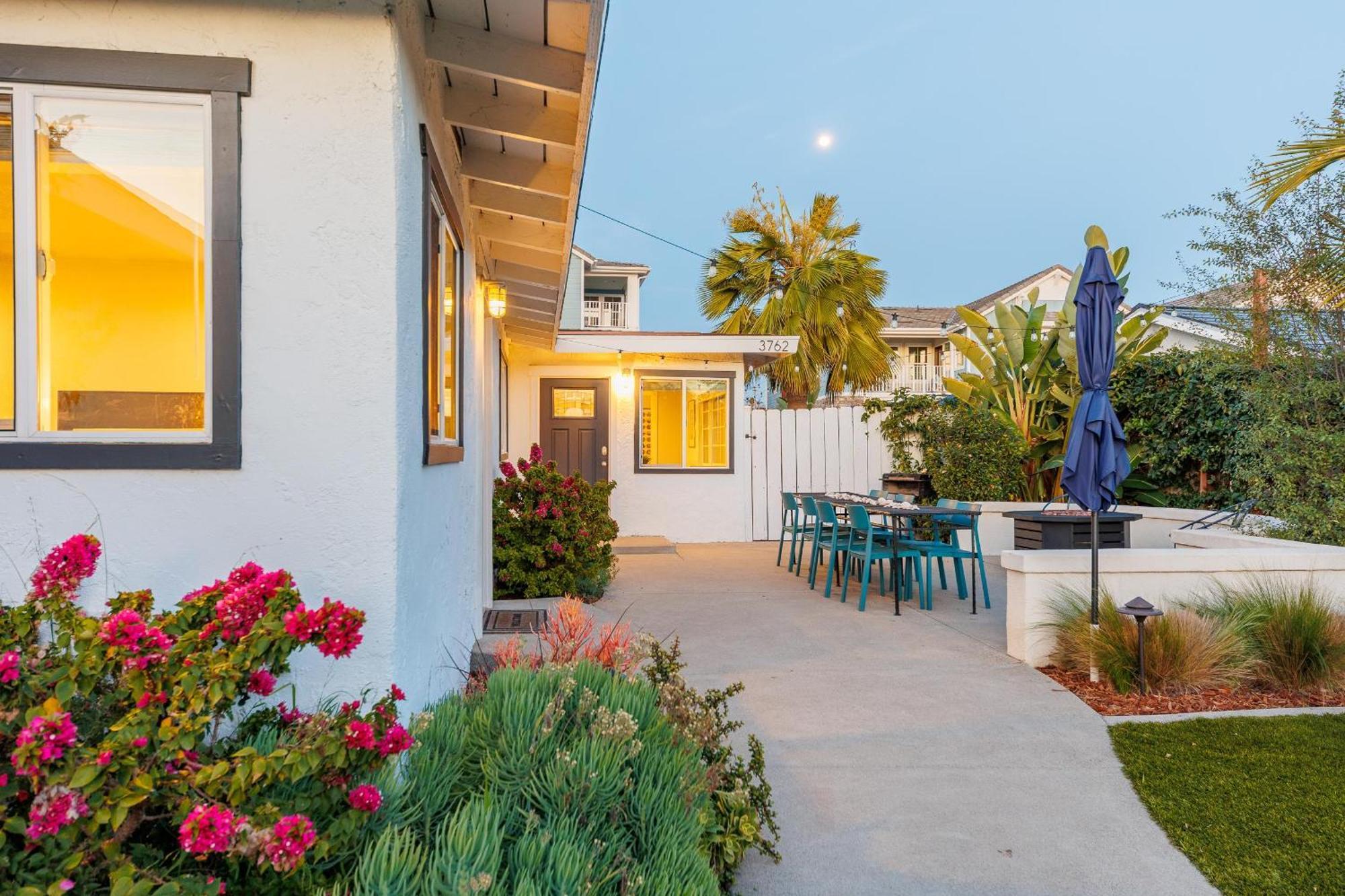 Walk To Beach, Outdoor Living, Pet-friendly! * Carlsbad
