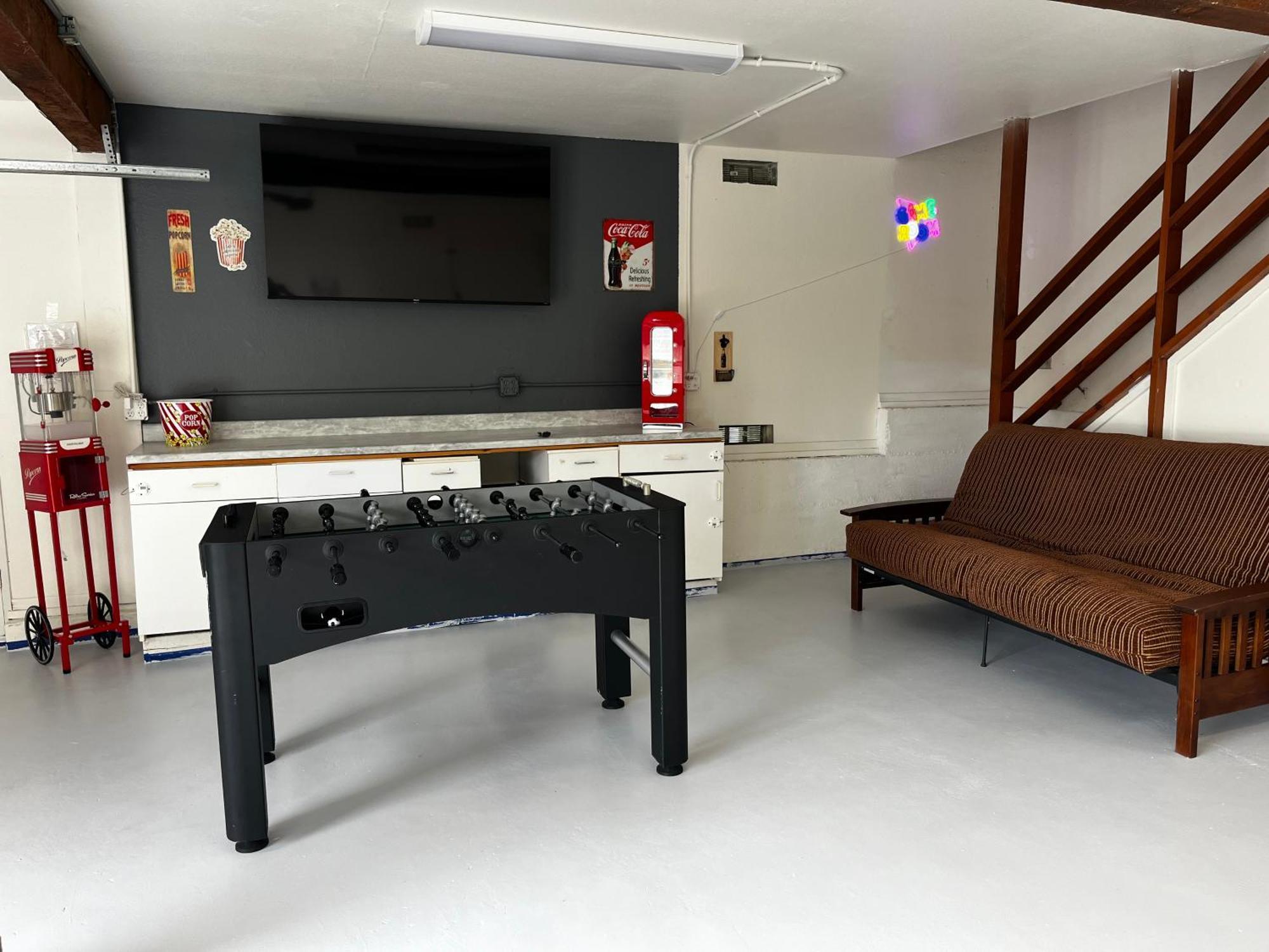 Holiday home Tranquil Tier Garden With Game Carlsbad
