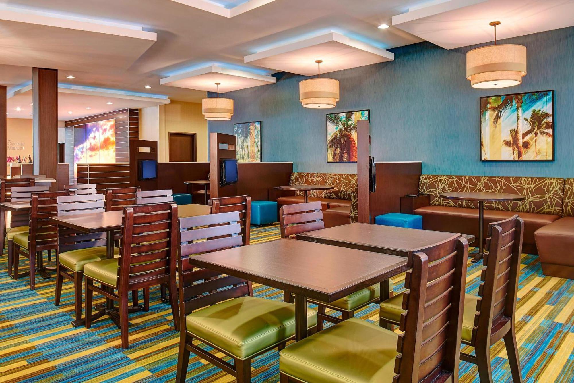 Hotel Fairfield & By Marriott San Diego Carlsbad