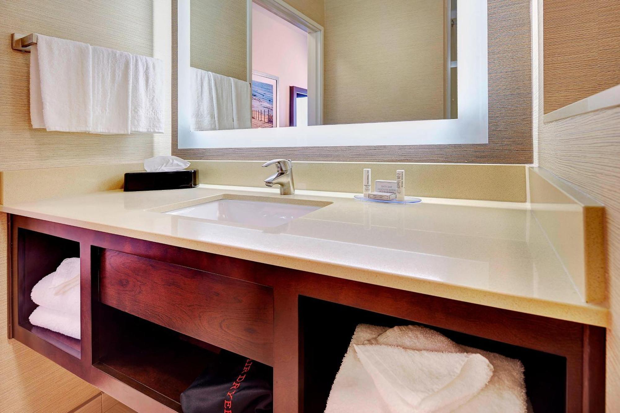 Fairfield & By Marriott San Diego 3*