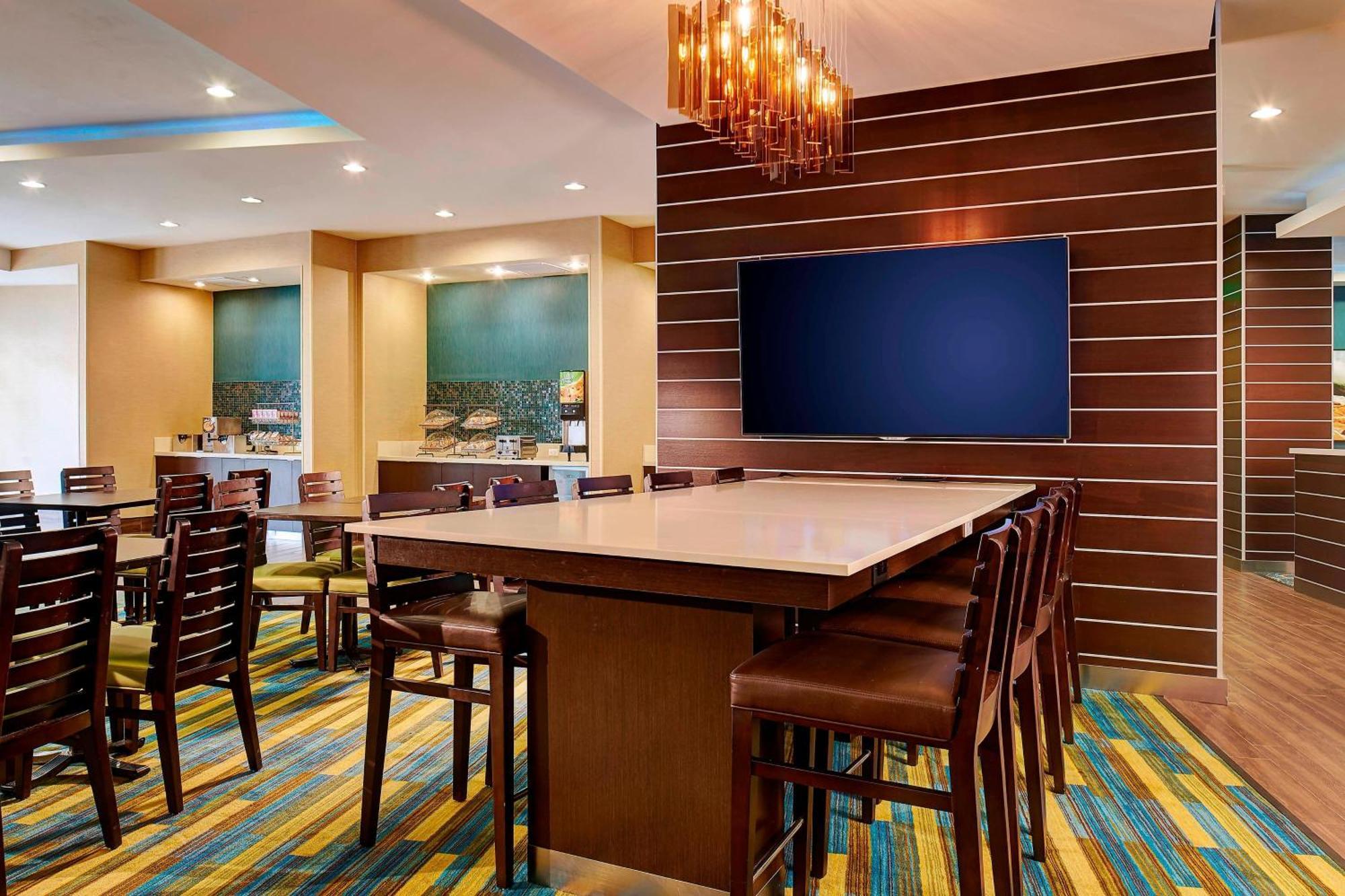 Fairfield & By Marriott San Diego