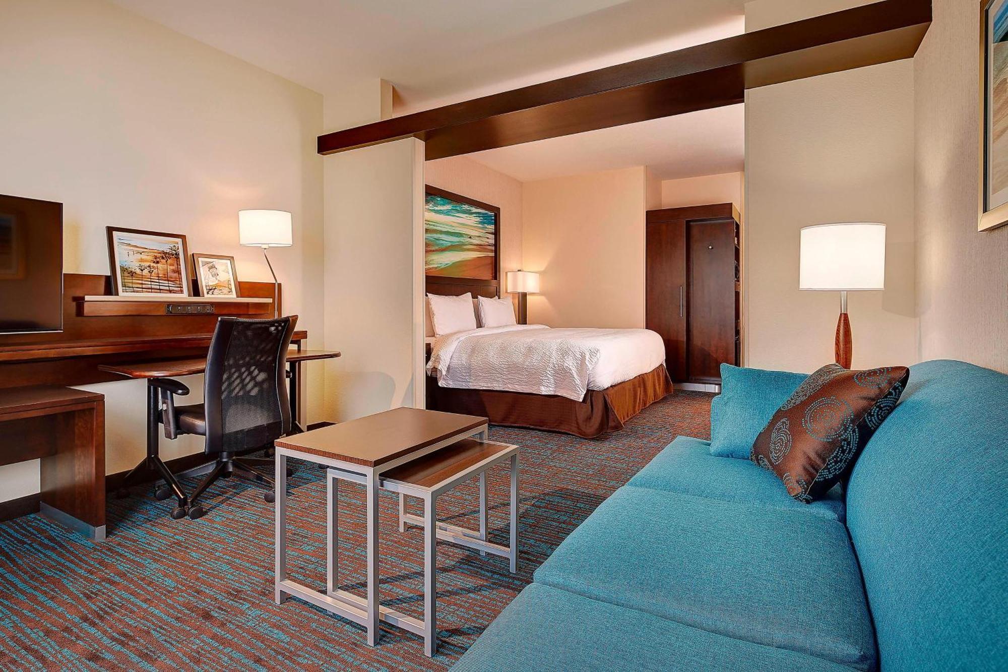Hotel Fairfield & By Marriott San Diego