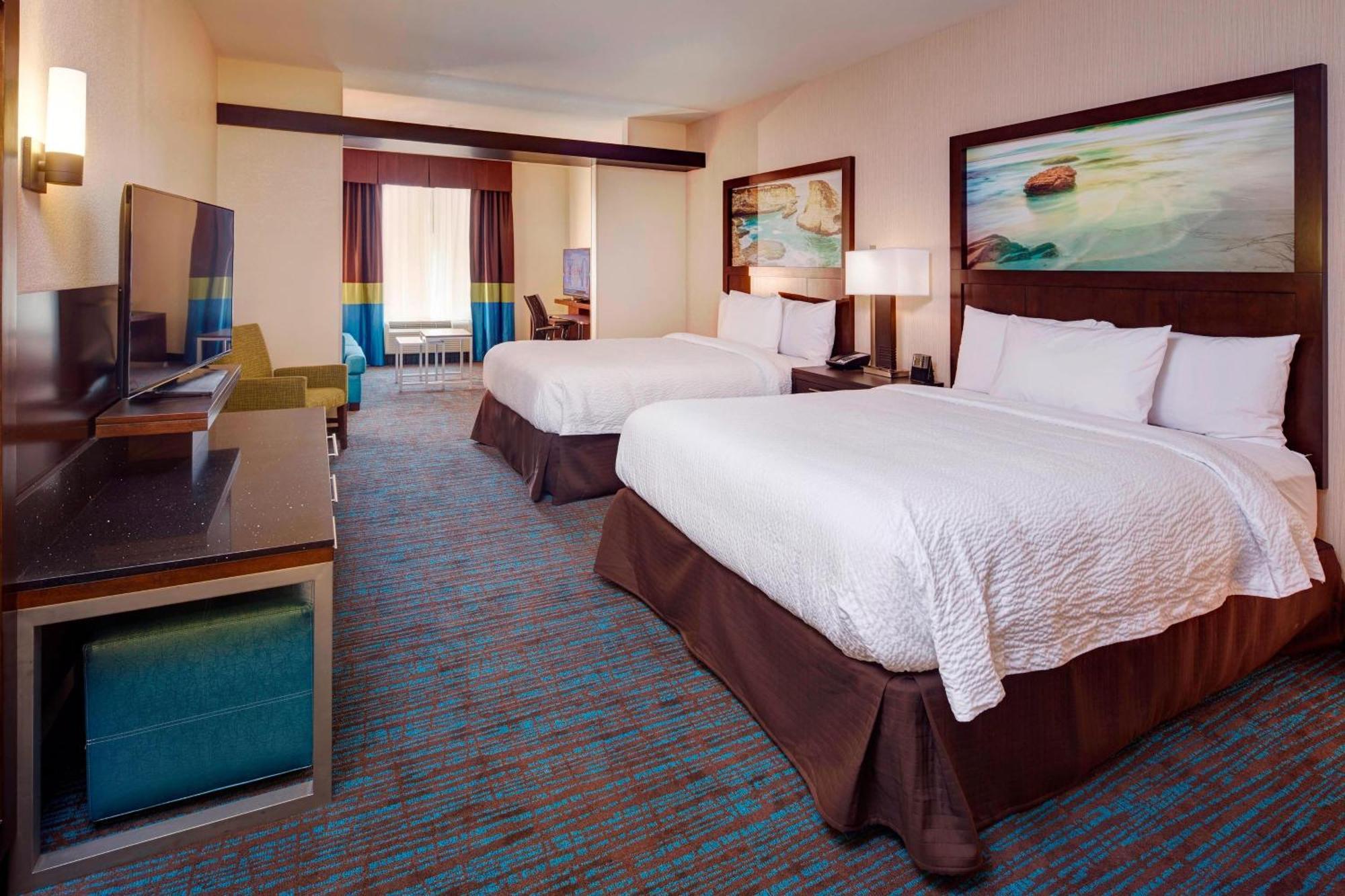 Hotel Fairfield & By Marriott San Diego 3*