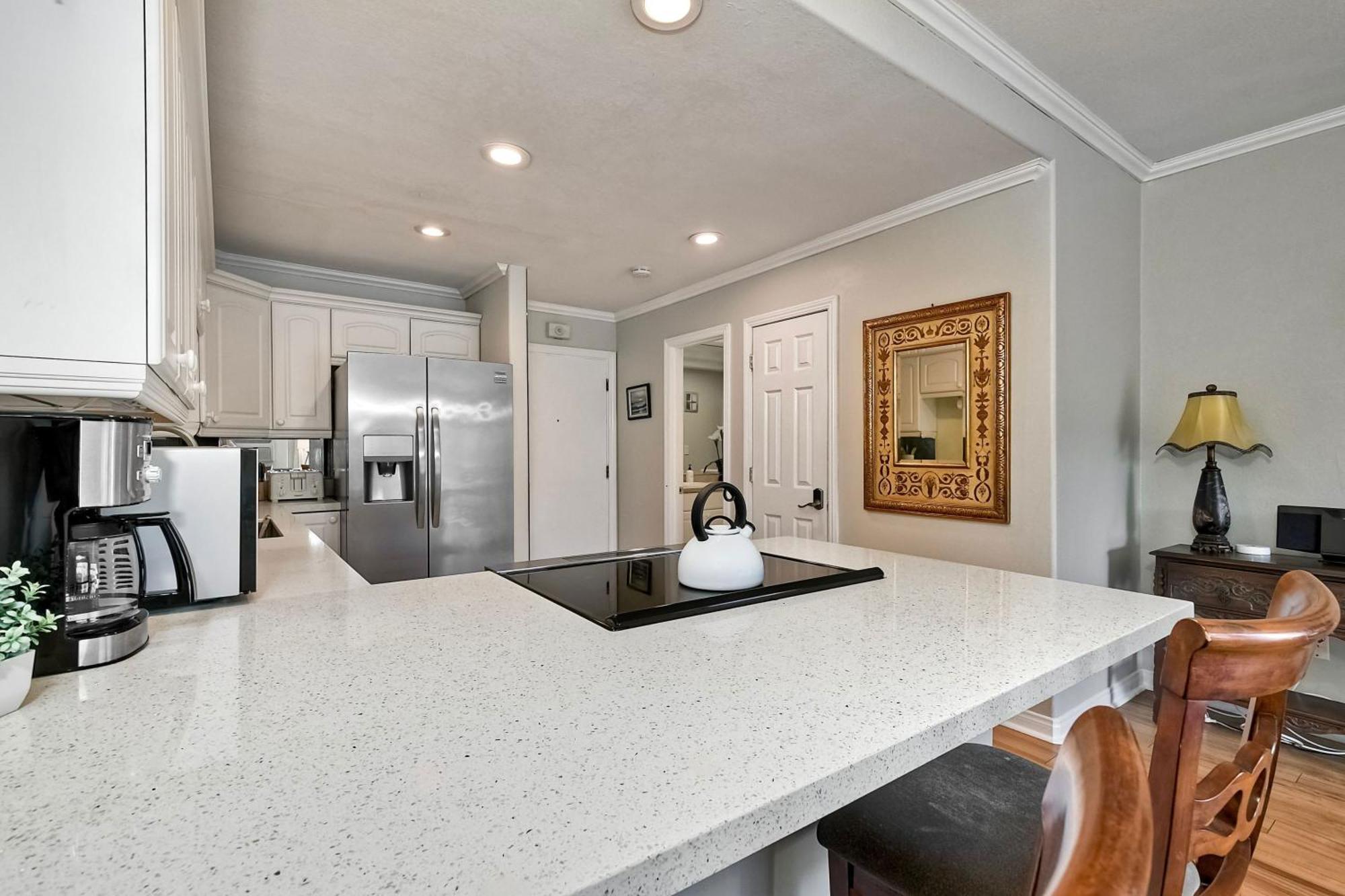 La Costa Pool Bbq Gated Parking Apartment Carlsbad