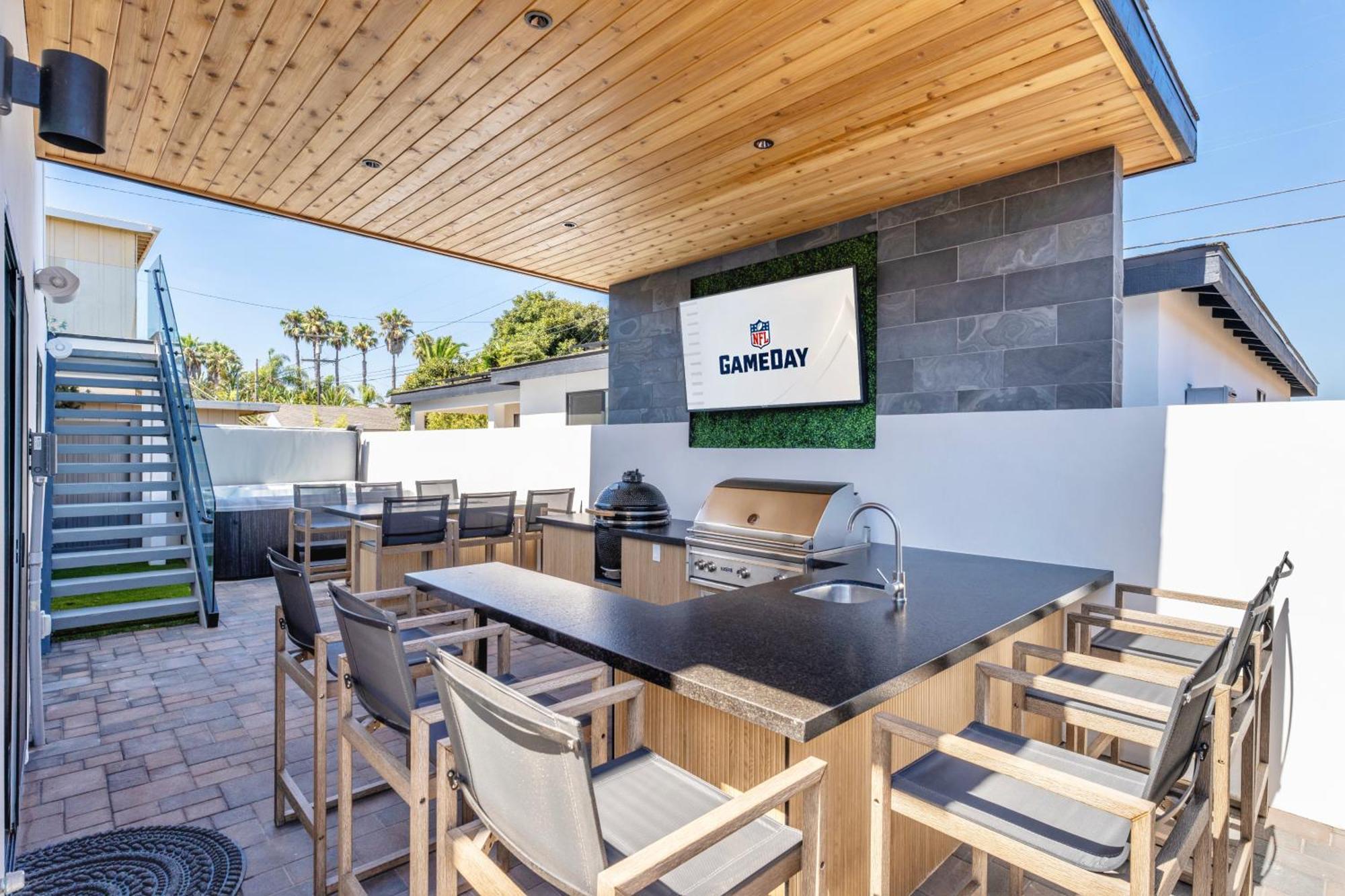 Holiday home Coastal Escape Walk To Beach, Hot Tub, Fire Pits