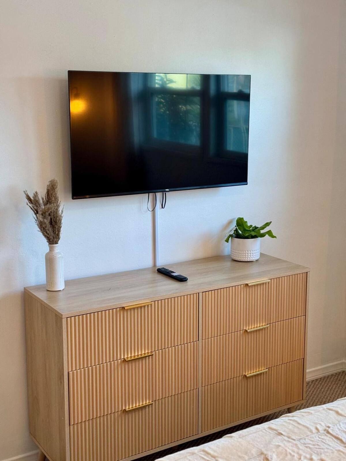 Carlsbad Beach Bungalow * Carlsbad