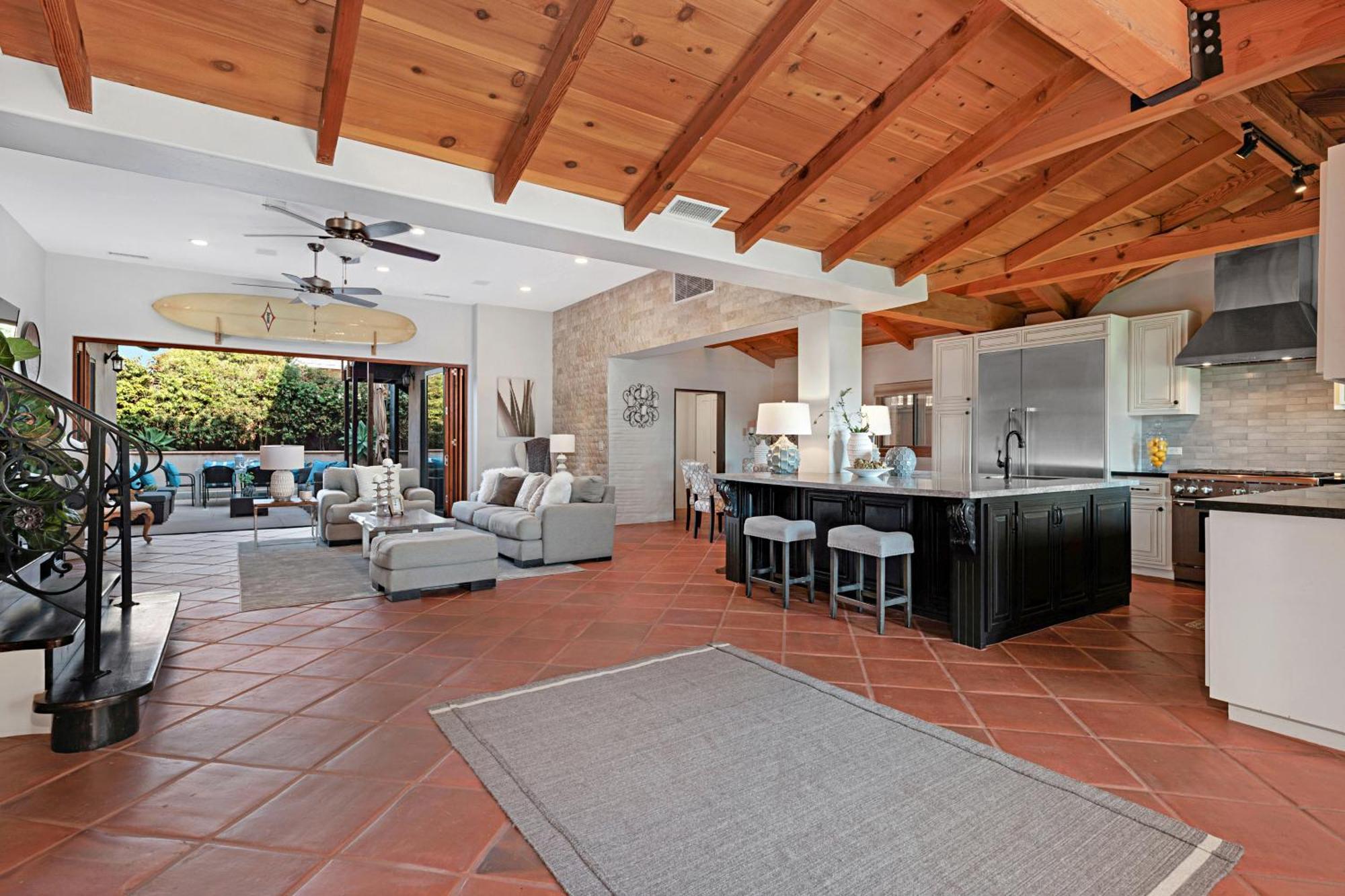 5194 - Entire Holiday home *