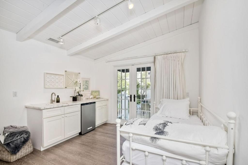 3690 Boulevard - Unit A *
