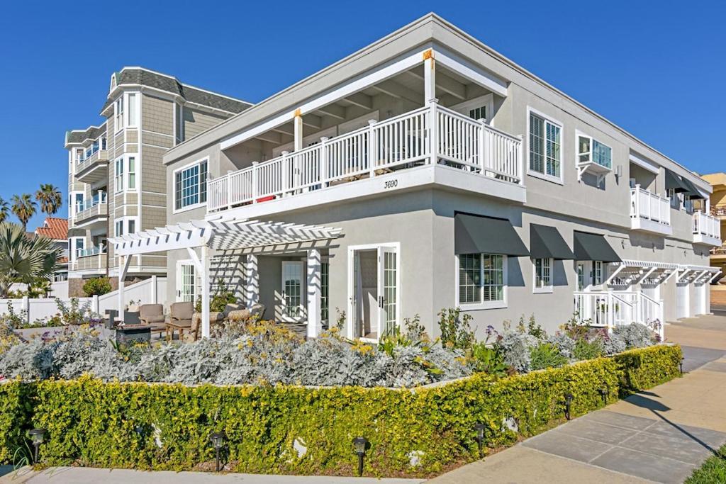 3690 Boulevard - Unit B Holiday home