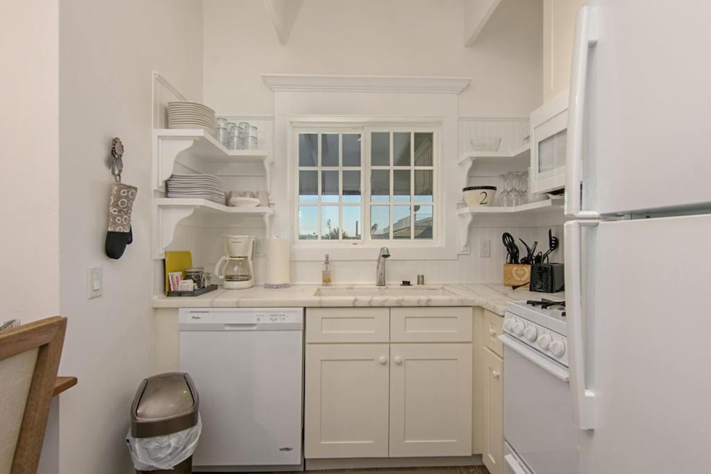 3690 Boulevard - Unit D * Carlsbad