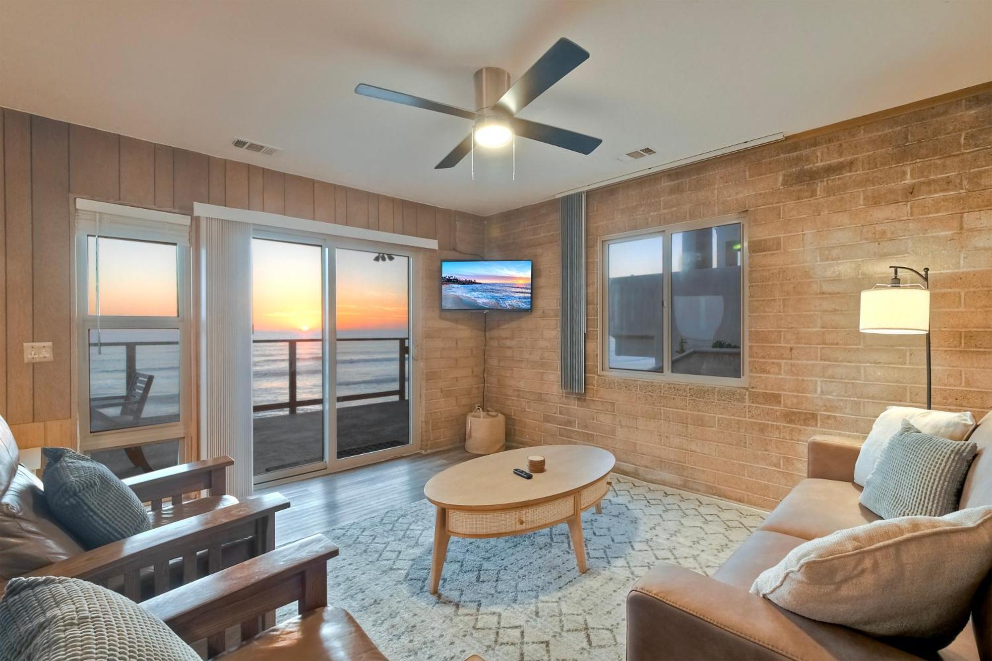 Holiday home Oceanfront Getaway - Ocean Views - Fire Pit - Bbq - Access