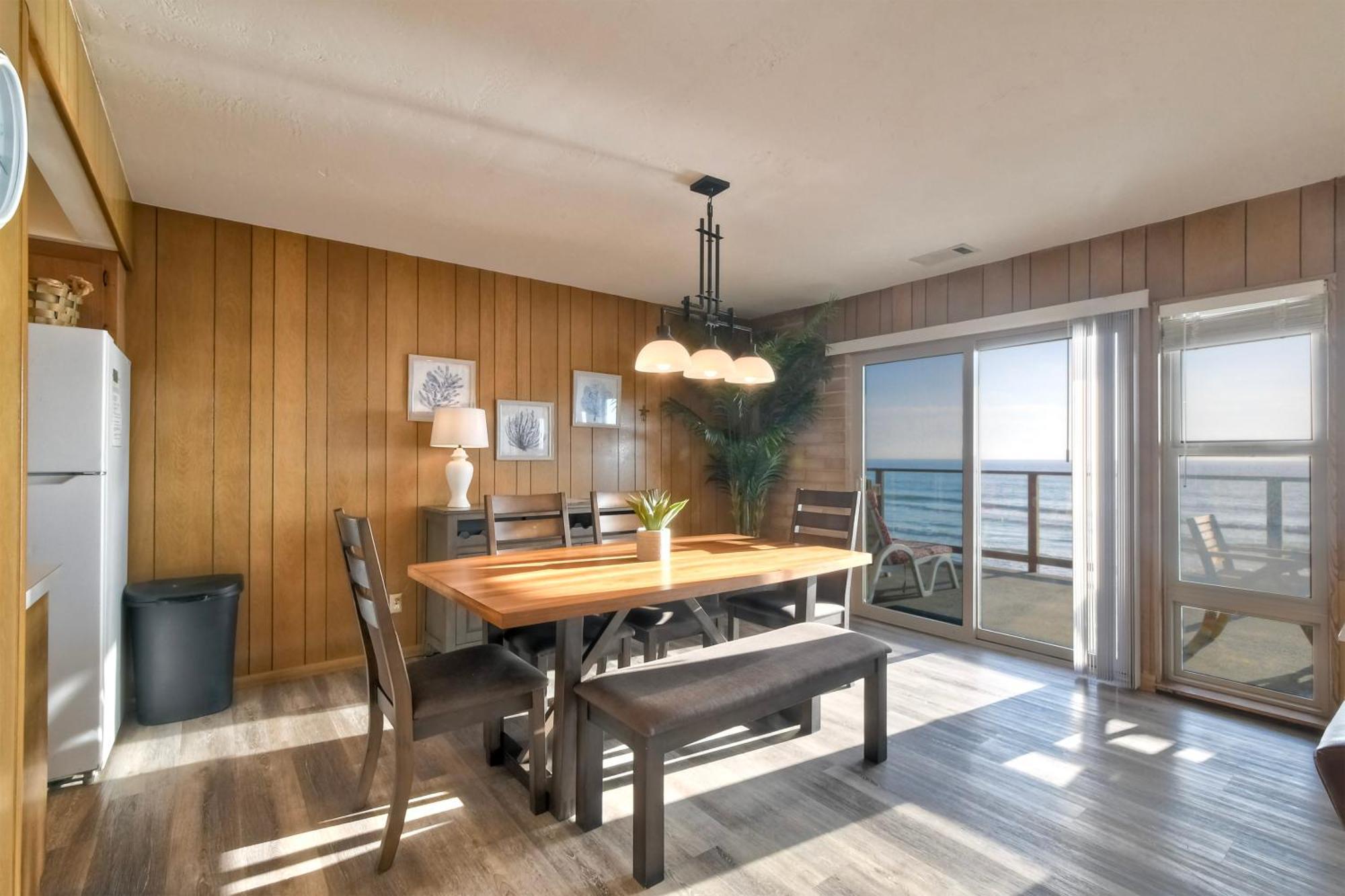 Oceanfront Getaway - Ocean Views - Fire Pit - Bbq - Access *