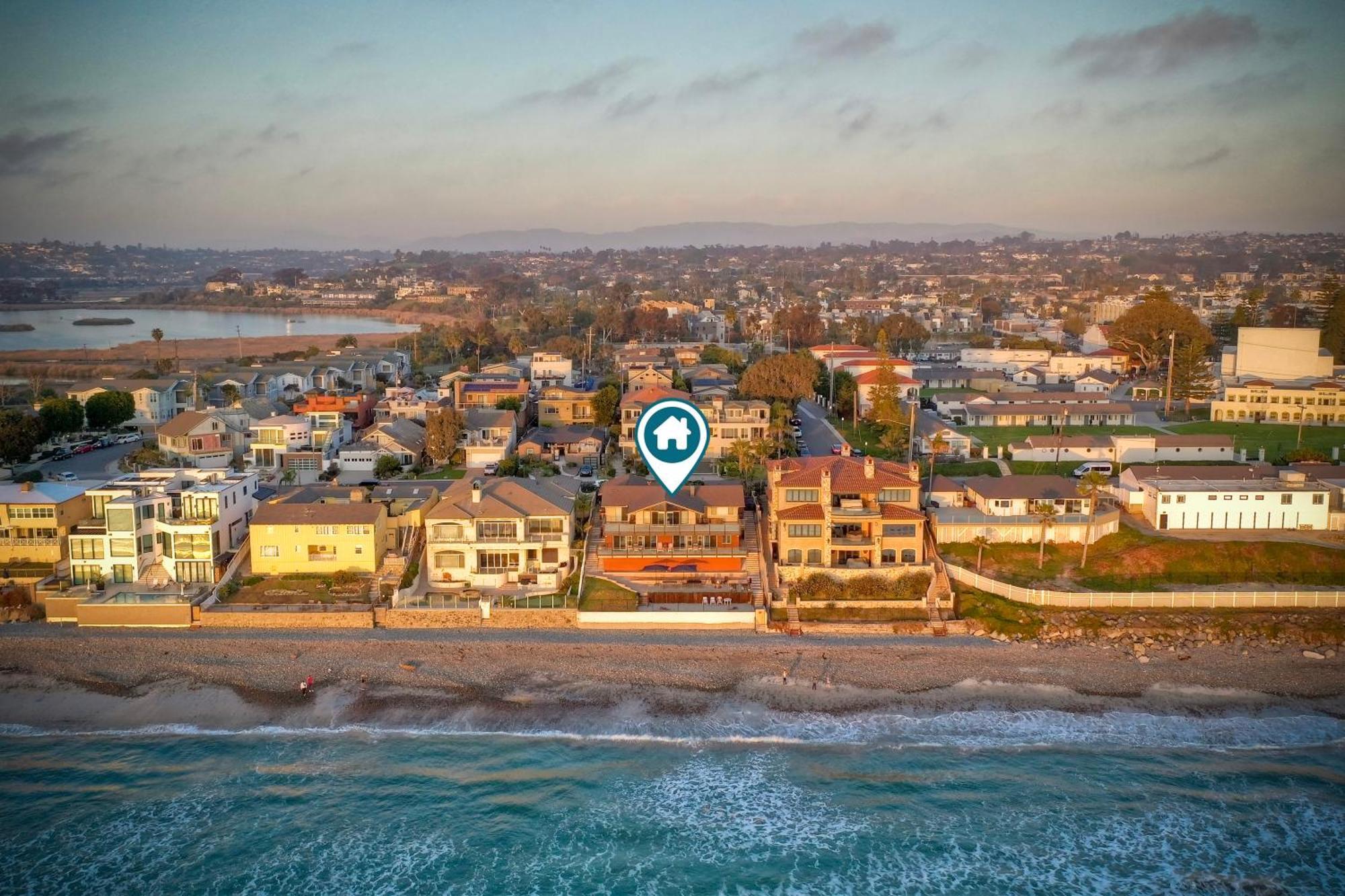Holiday home Oceanfront Getaway - Ocean Views - Fire Pit - Bbq - Access