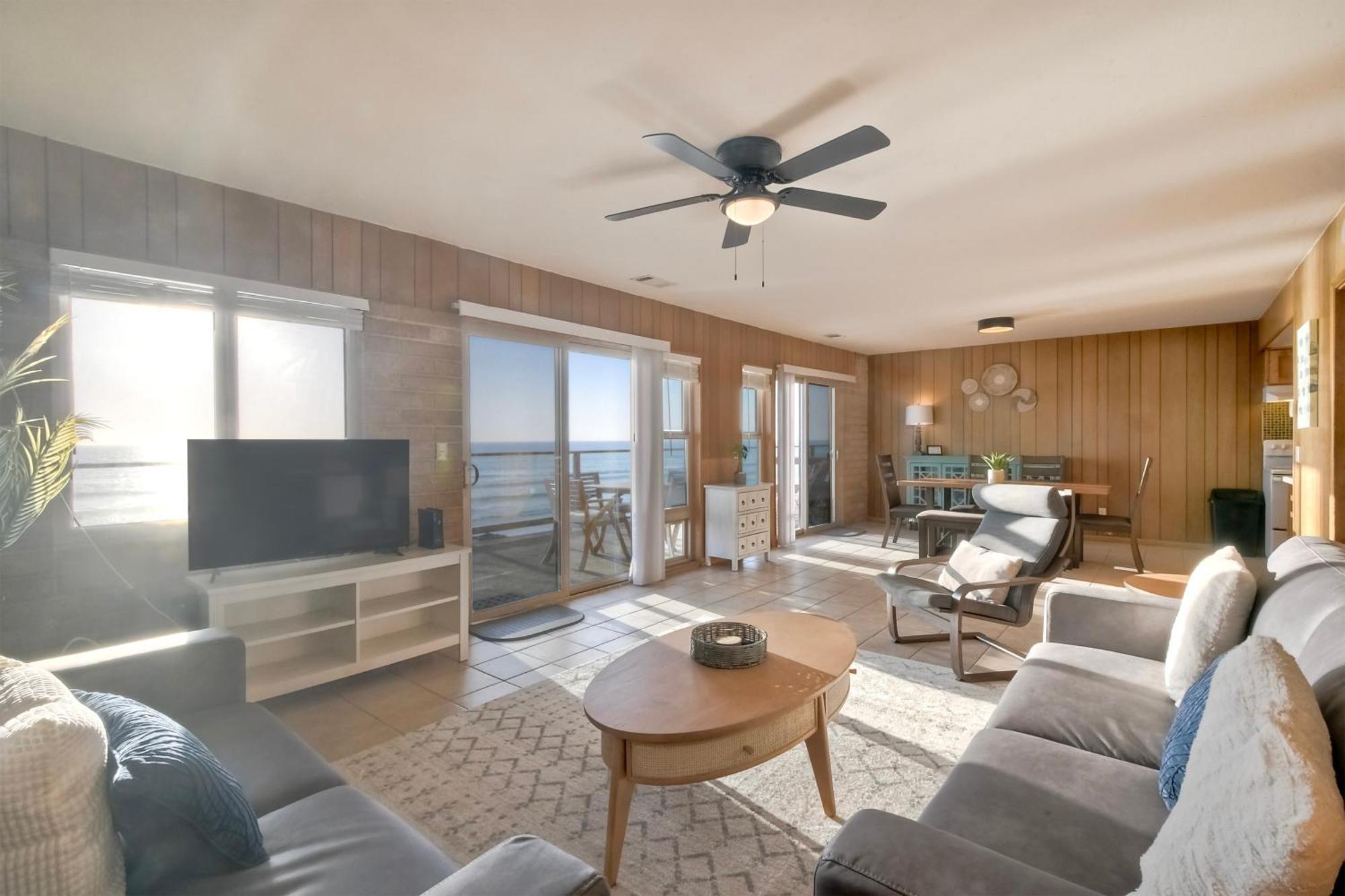 Oceanfront Getaway Ocean Views Fire Pit Bbq Access Apartment