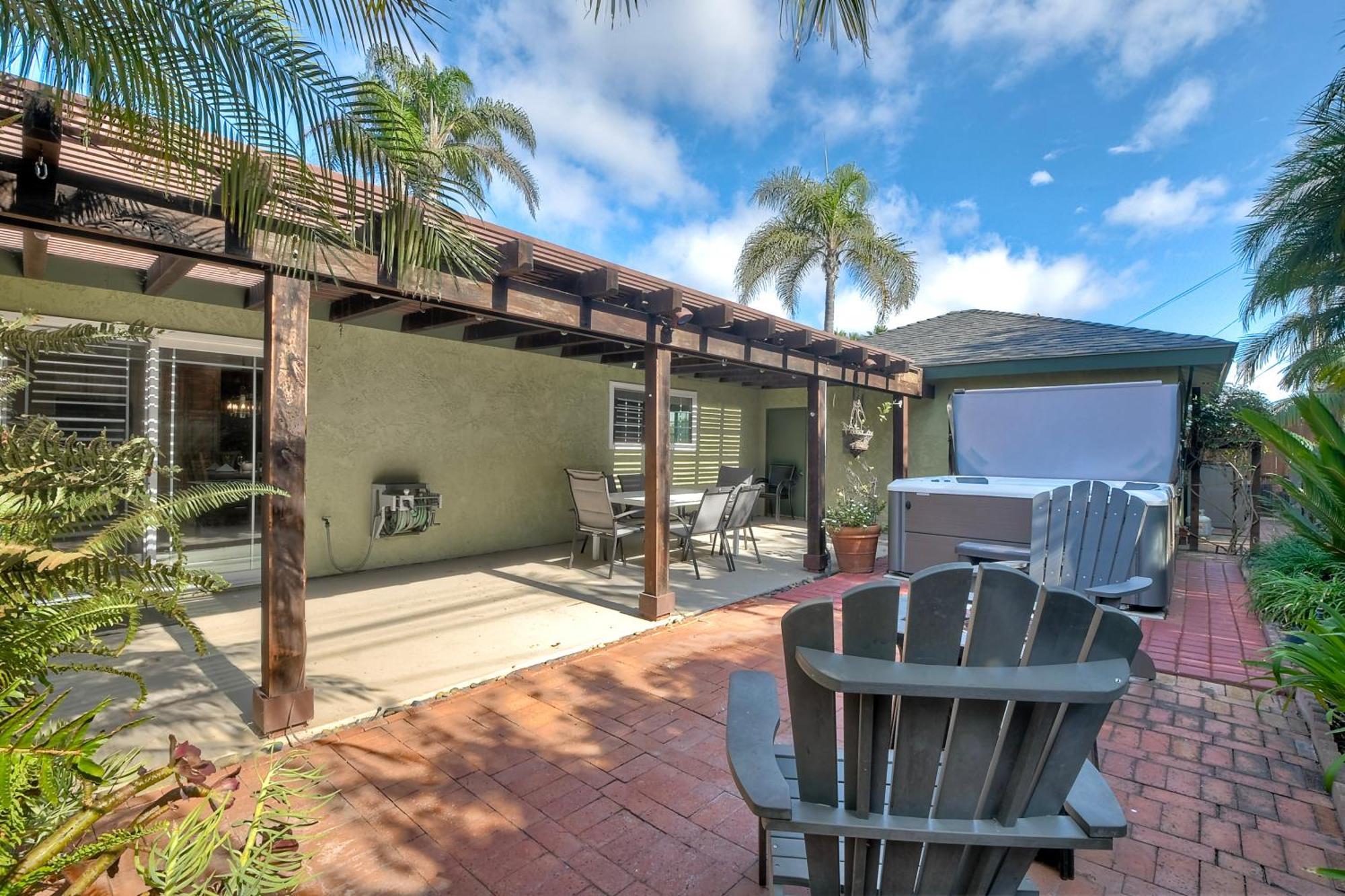 Holiday home Hot Tub, Fire Pit, Bbq, Shuffleboard, Walk To Carlsbad
