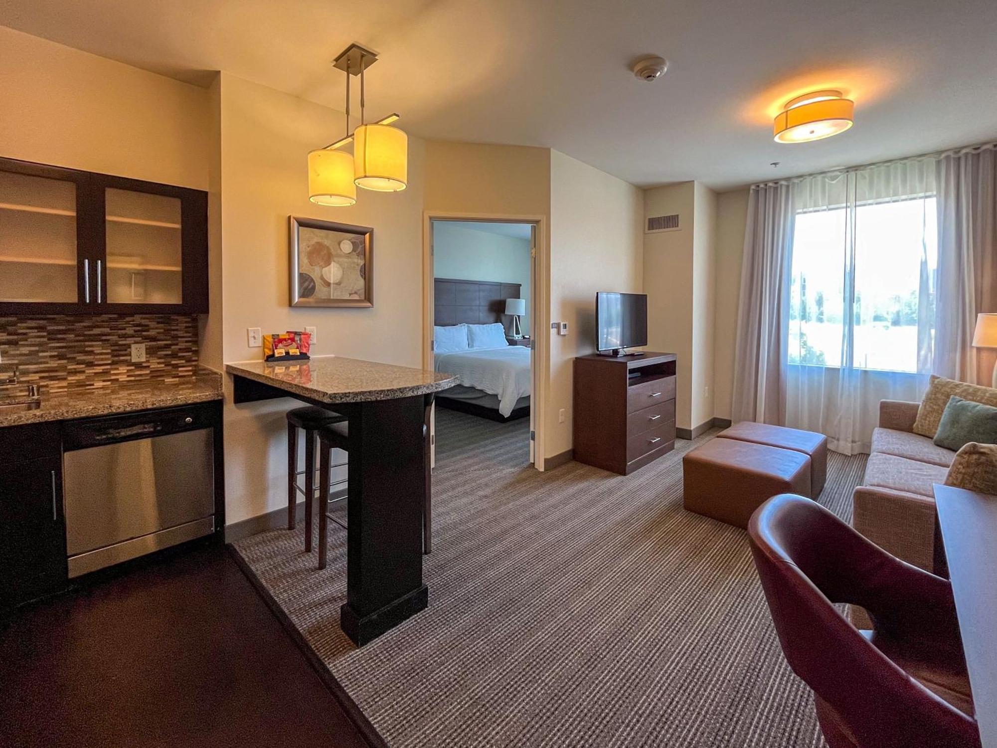 Staybridge Carlsbad/san Diego By Ihg Hotel 3*