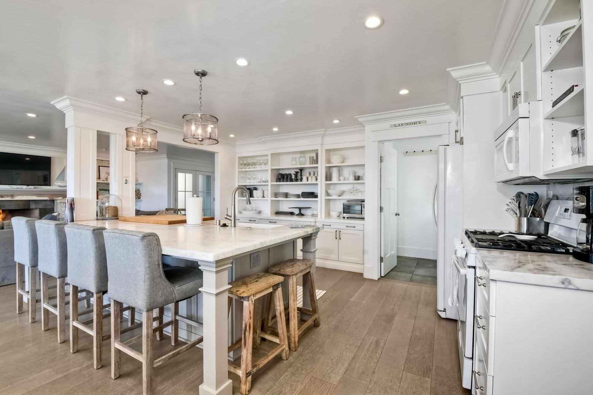 Holiday home 3636 Blvd - Lower